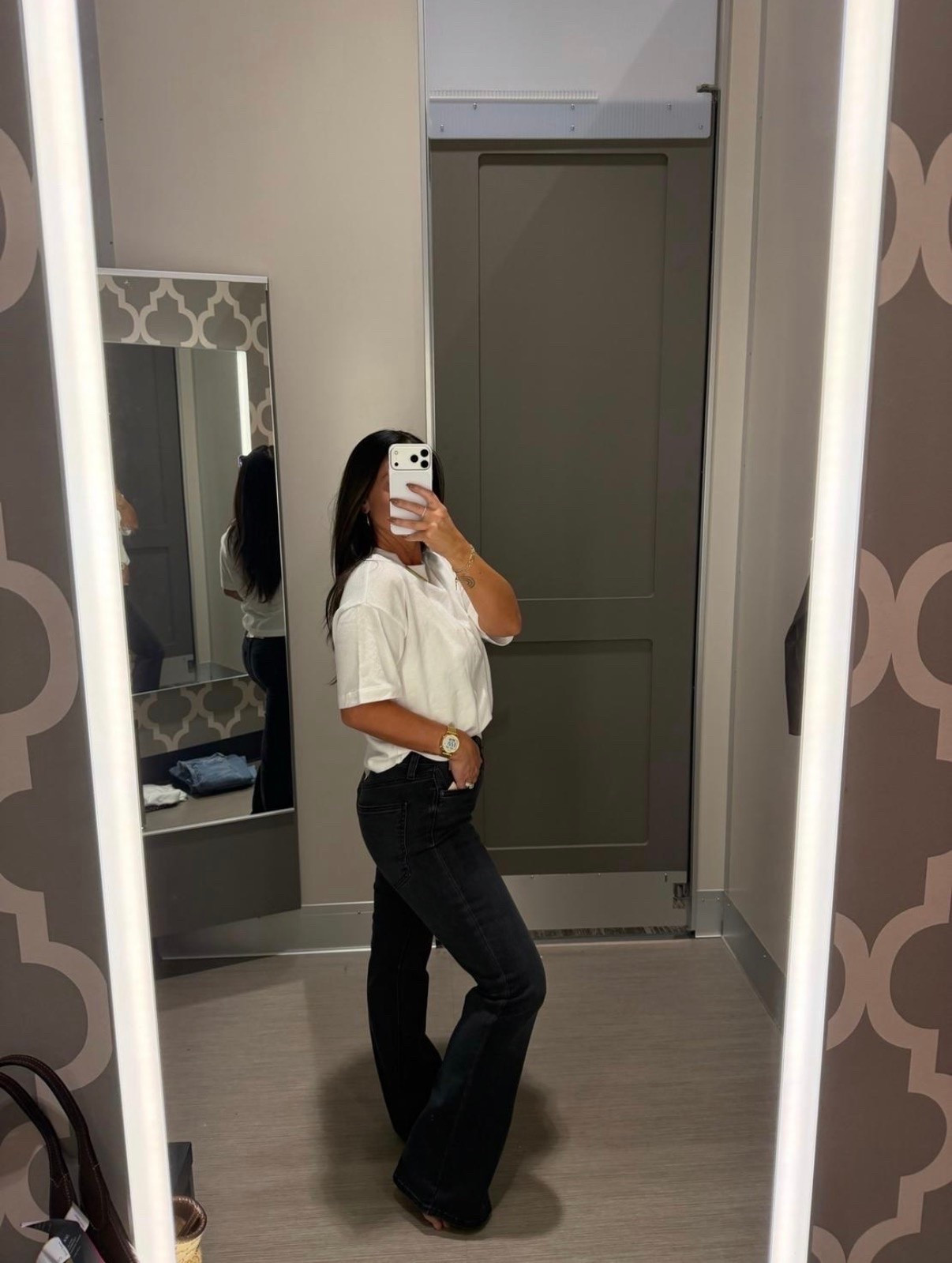 These jeans are so flattering 🖤

#LTKootd #LTKgrwm #LTKdayinmylife
