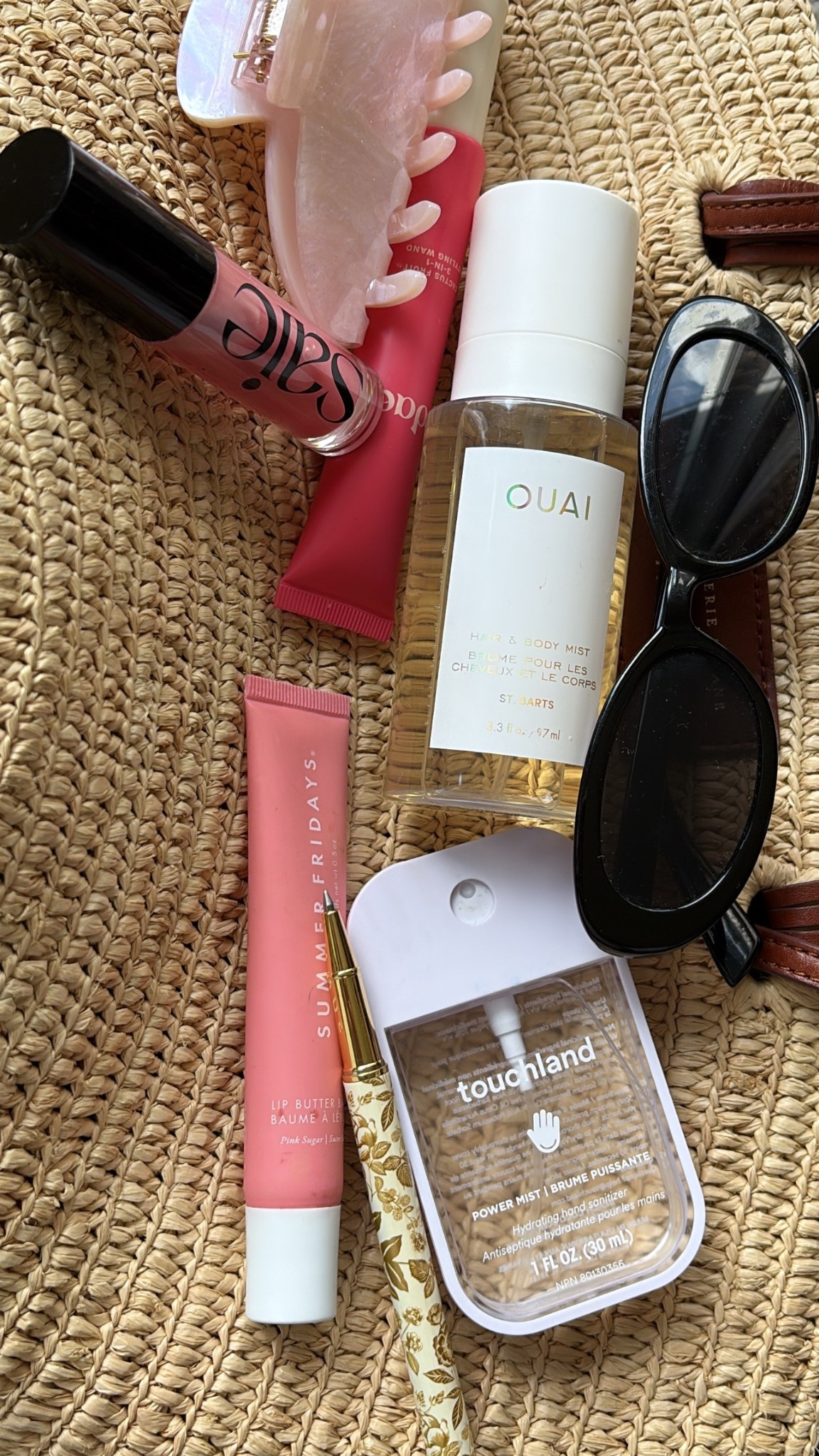 What’s in my purse 

#LTKsummer #LTKbeauty #LTKcanada