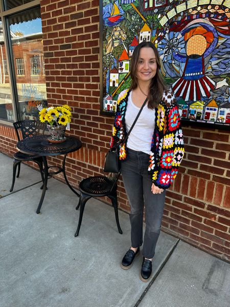 I said I wouldn’t do it, but I’m loving these loafers! Love the contrast sole, they will easily match with so many outfits… jeans, dresses, even shorts. 🙌
And they’re on sale!

#crochetsweater
#loafers
#fallsweater
#motherdenim
#straightlegjeans
#celinebeltbag



#LTKshoecrush #LTKSeasonal #LTKsalealert