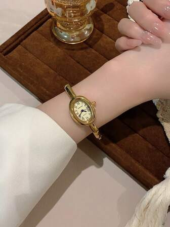 1pc Ladies' Watch, Golden Watch, Classic Oval-Shaped Case With Roman Numeral Dial, Suitable For Daily Wear, Business Work Watch, Festival Gift | SHEIN