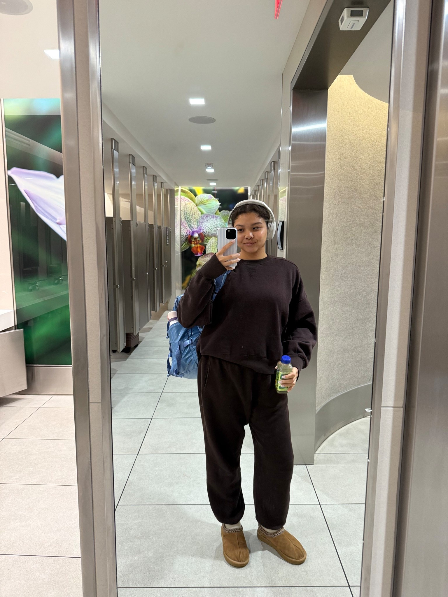 Cozy airport outfitts

#LTKSeasonal #LTKFindsUnder100 #LTKHoliday