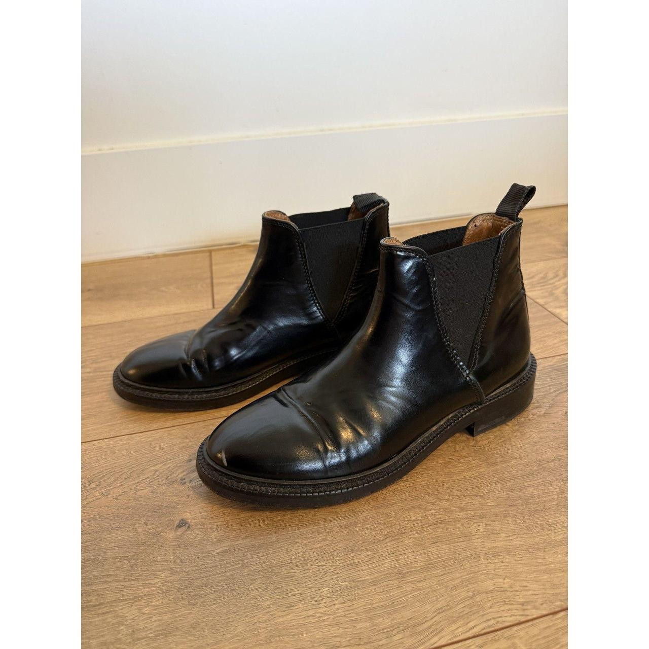 Gucci Women's Chelsea Boots - Black - US 6 | Depop US