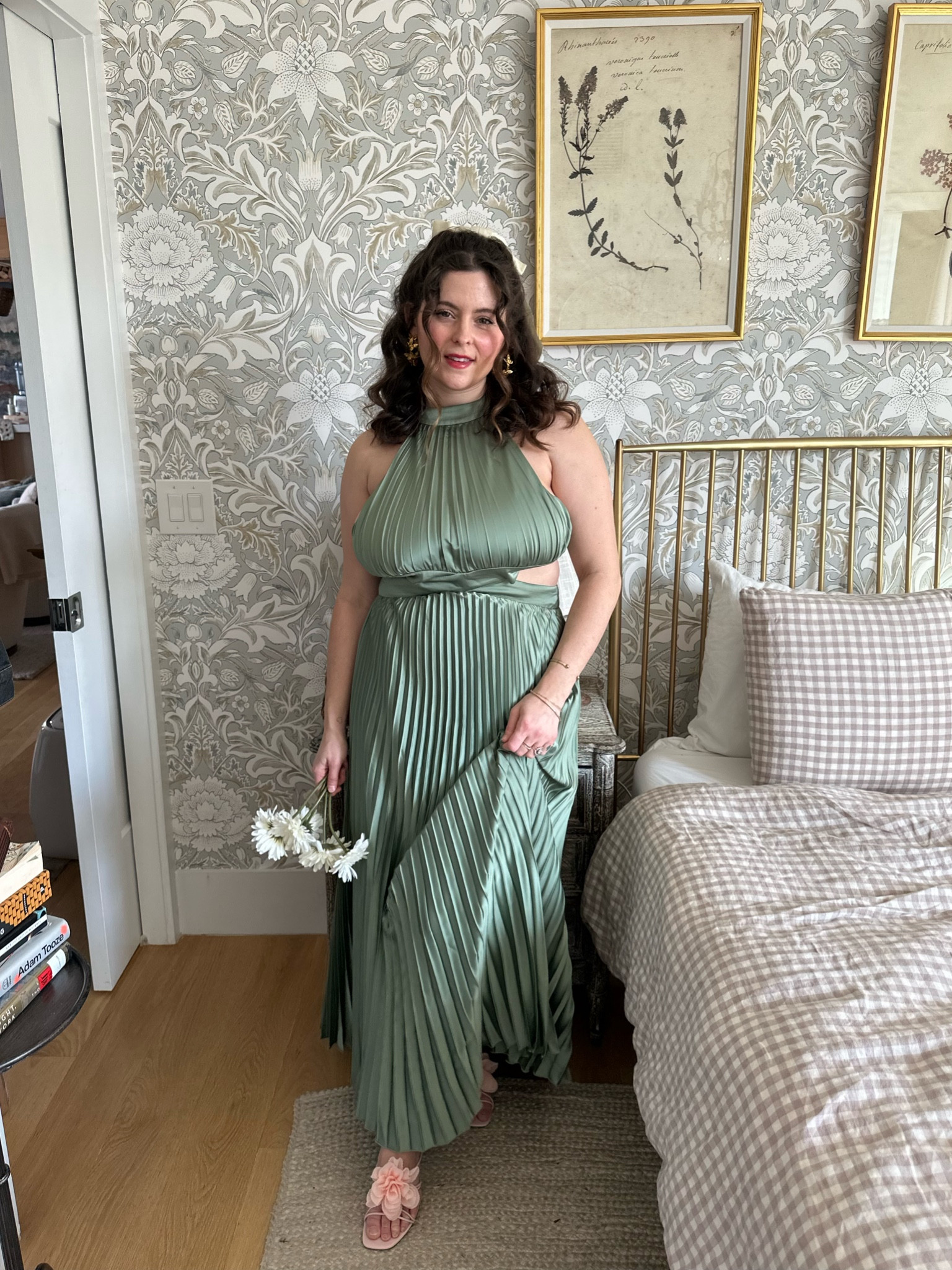 abercrombie sage green dress Rent Abercrombie & Fitch Long Sleeve Satin Draped Dress In Green main image 0