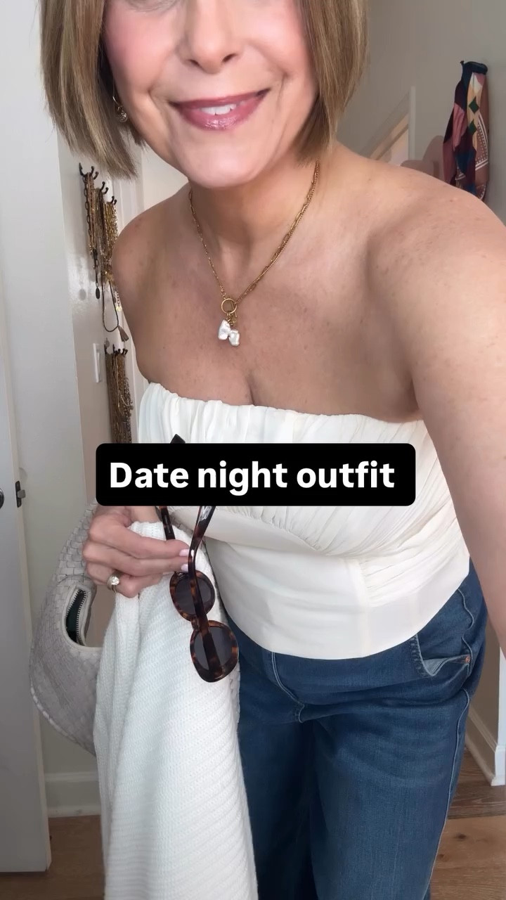 Such a good date night outfit! Linked in my stories or comment “date night” amd I will send you the link 🔗 #datenightoutfit #datenight #springoutfits #springfit