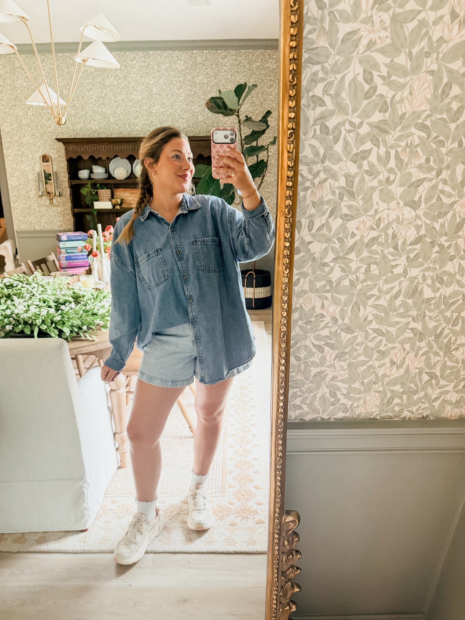 OOTD

THEBLOOMINGNEST old navy Abercrombie Hoka mom fit 

#LTKMidsize #LTKSeasonal