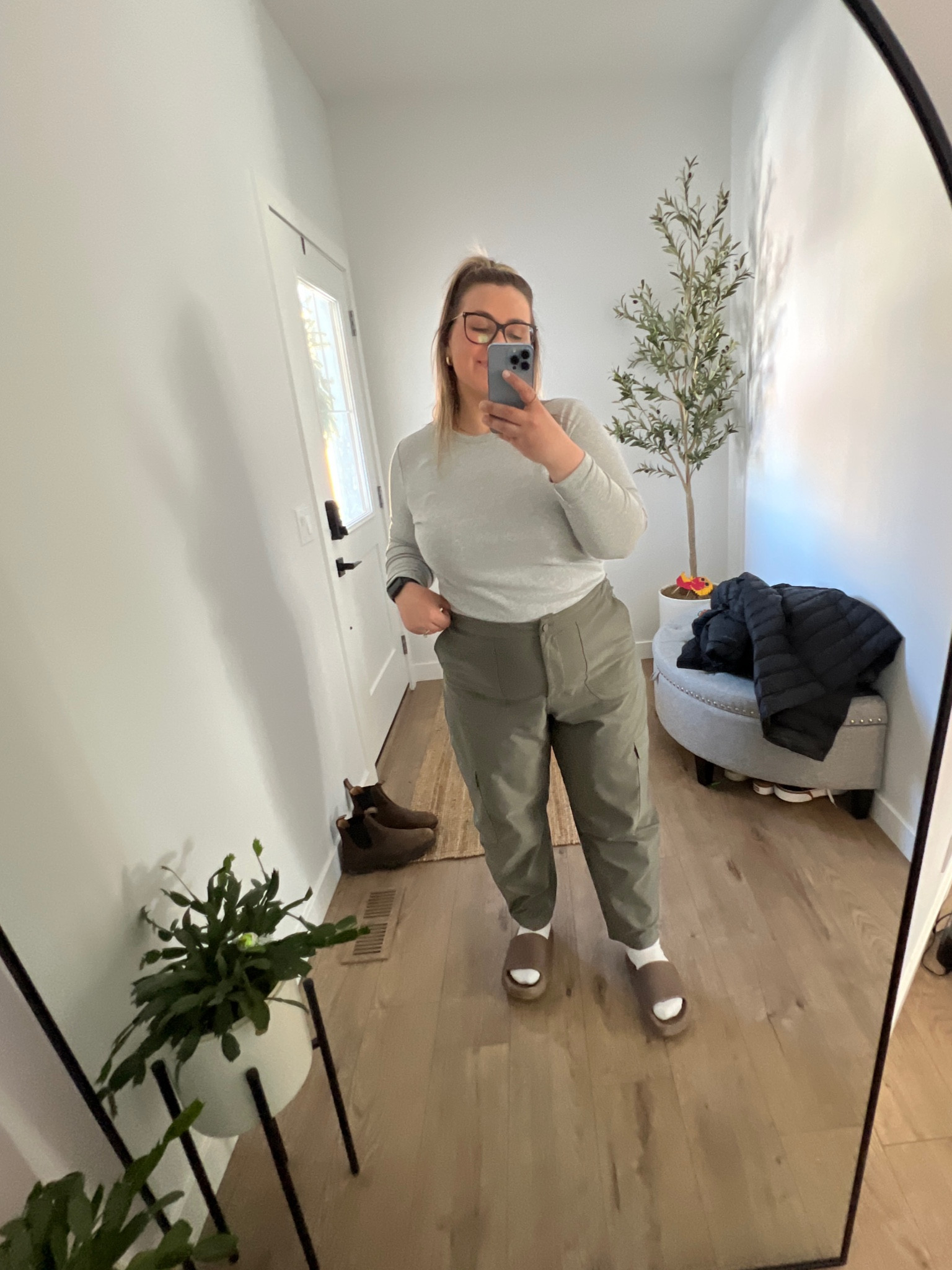 lululemon//cargo pant//casual//mom style//sale alert 

#LTKplussize #LTKmidsize