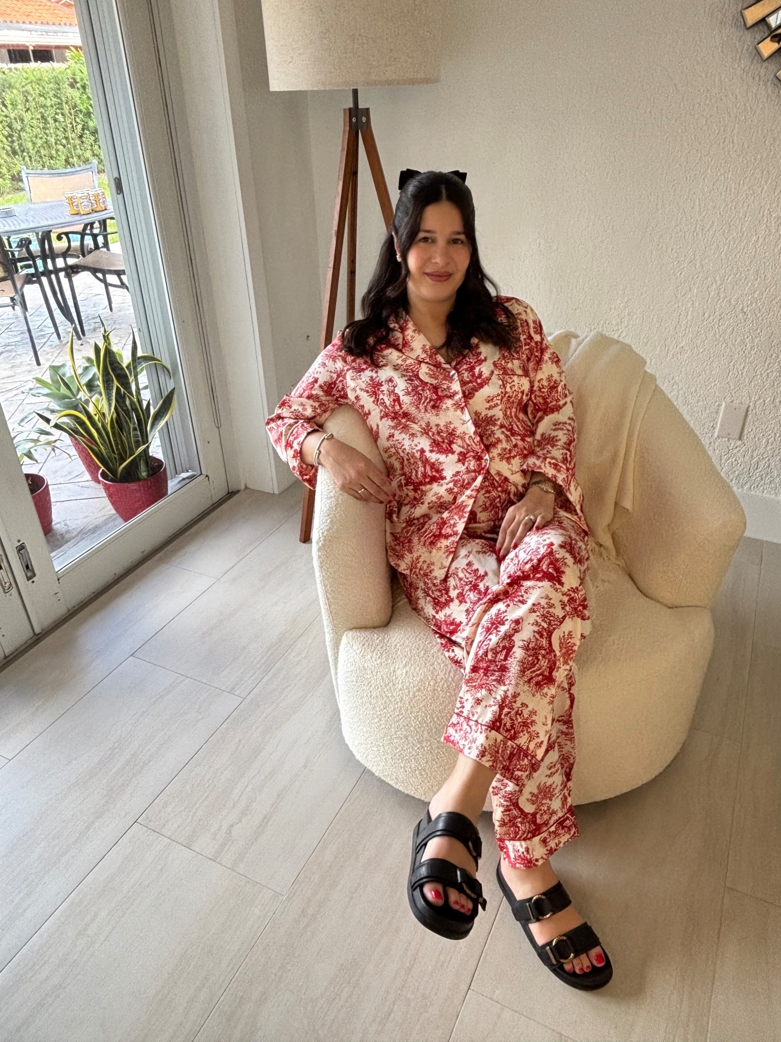 Satin pajamas set - bump friendly and perfect for pajama parties 

#LTKHoliday #LTKFindsUnder100 #LTKSeasonal