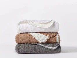Cozy Cotton Organic Throw | Coyuchi Inc.