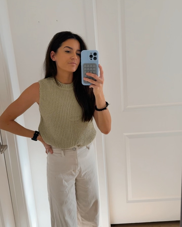 Obsessed with this knit sweater!! 

#LTKSeasonal #LTKPetite #LTKSpringSale