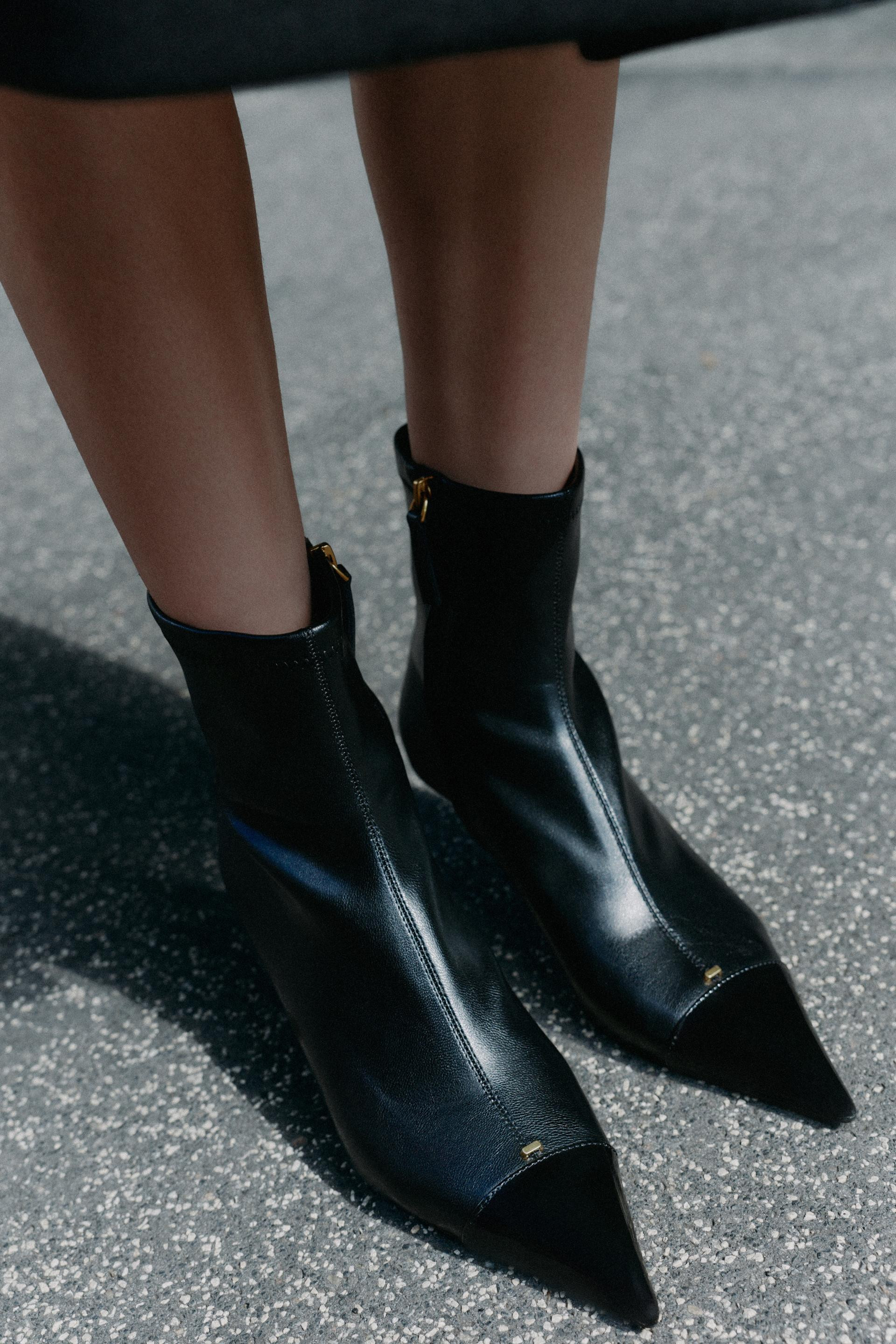 Zara - Contrast Toe Kitten Booties - Black - 9 - Woman | Zara US