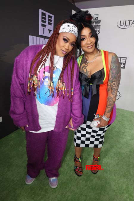 #fashionbombcouple @sosobrat and @darealbbjudy attended the 2023 #bethiphopawards , with #darealbbjudy in a $995 @christopherjohnrogers dress and @dsquared2 sandals. Hot! Or Hmm..? Shop #bbjudy ‘s look at the link in our bio!
📸 @freddyopix #dabratfbd #darealbbjudyfbd #christopherjohnrogers #dsquared2