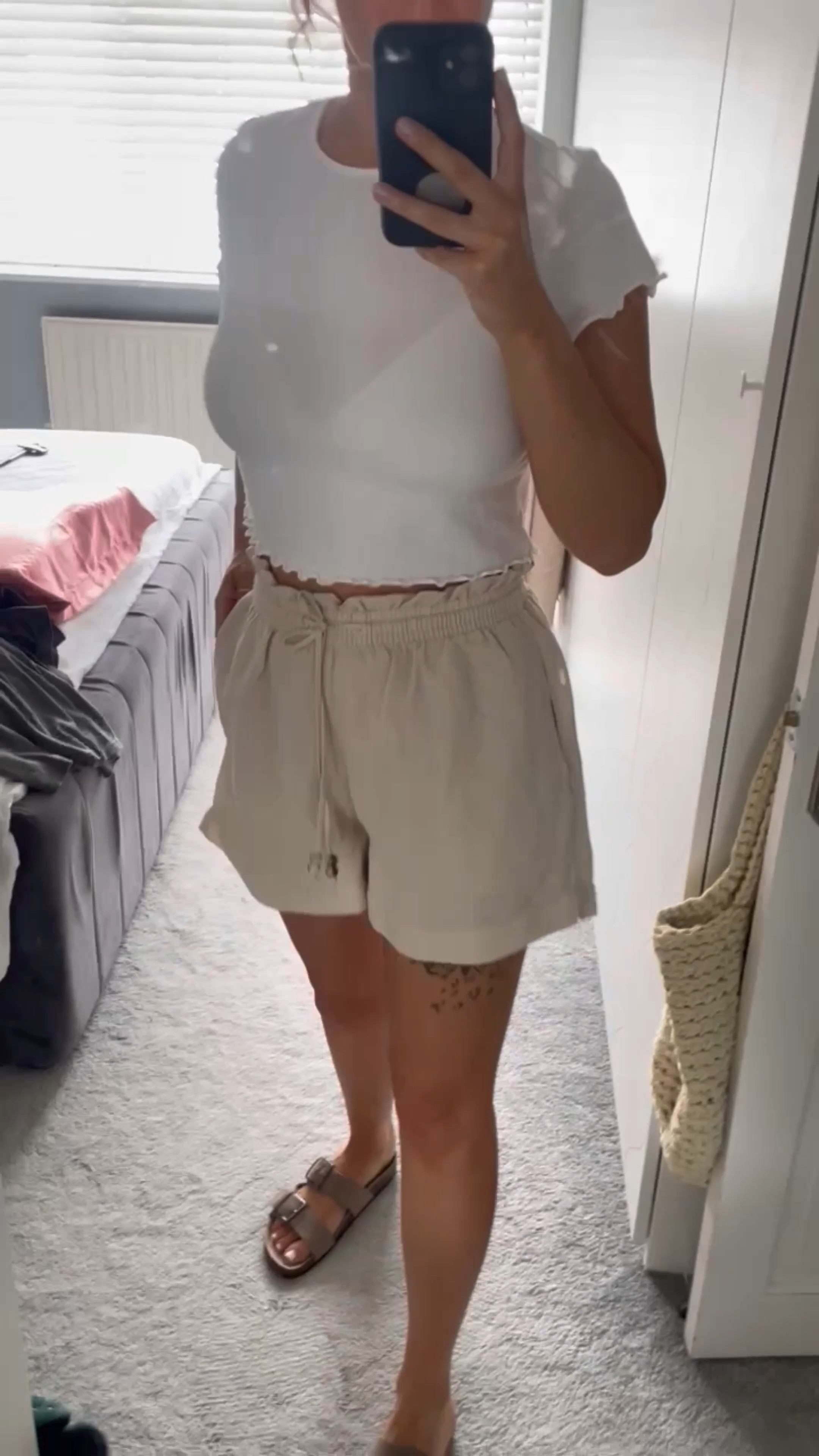 GRWM no makeup, makeup look 
Easy, Simple everyday makeup.
Ciate primer, Urban Decay setting spray, Ciate Wonderland mascara, Dr Hauschka illuminating fluid, HUDA Beauty Bomb Brows pencil, Fluffy ‘N’ Full brow tamer
Top & shorts H&M, sandals Pull & Bear  

#LTKbeauty #LTKstyletip #LTKSeasonal