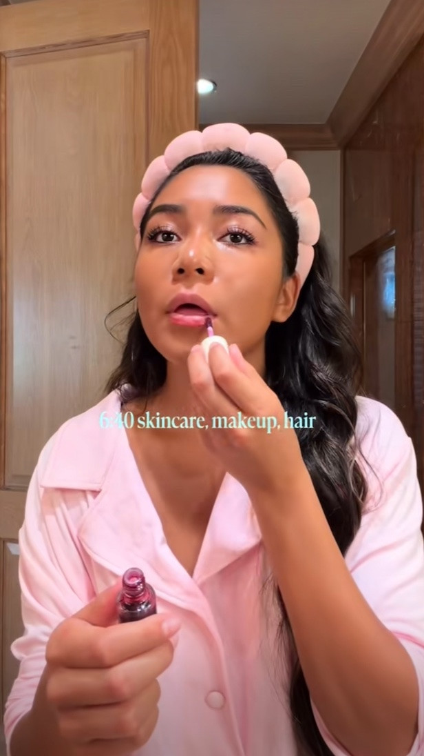 Get ready with NayVee for one of her last days of school 💖 Summer makeup inspo!

#LTKgrwm #LTKmorningroutine #LTKBeauty