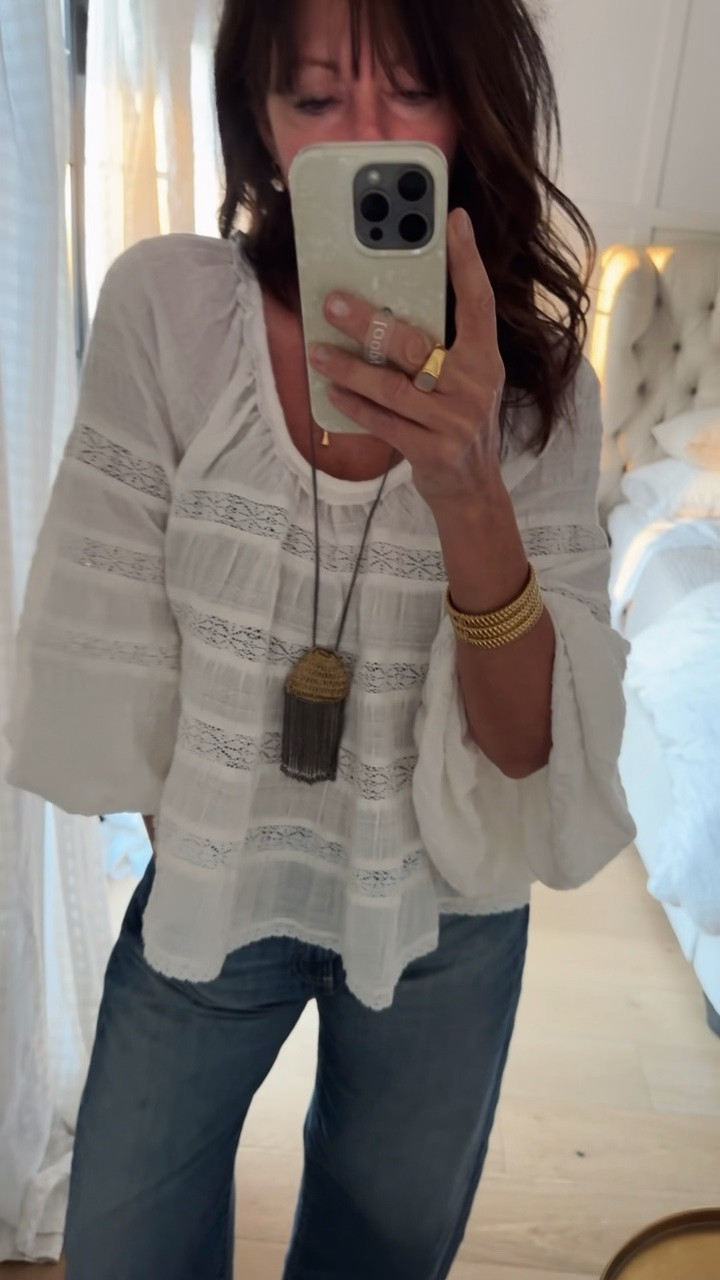 Cutest top, taking on vaca with this under $50 necklace and ag jeans 
🎯 @Target mules

#LTKOver40 #LTKTravel #LTKWorkwear