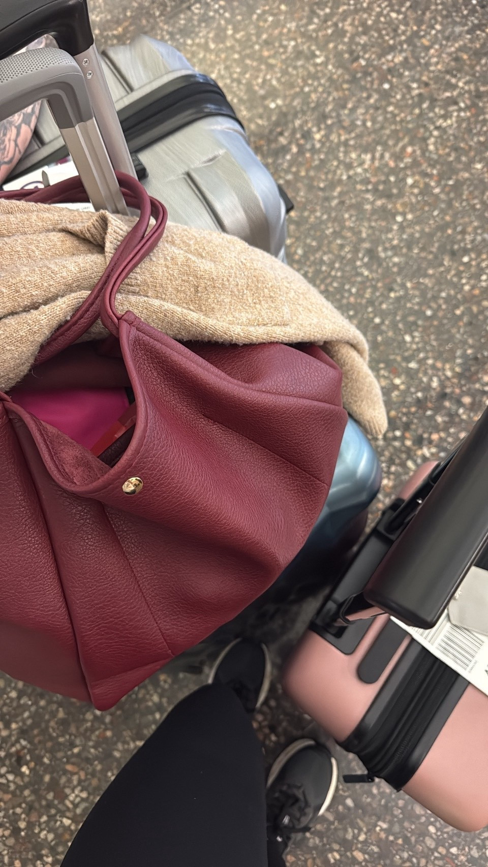 The best travel/everyday bag ever!!! I put everything in this for myself & kids all the time! 

#LTKmomlife #LTKdayinmylife #LTKTravel