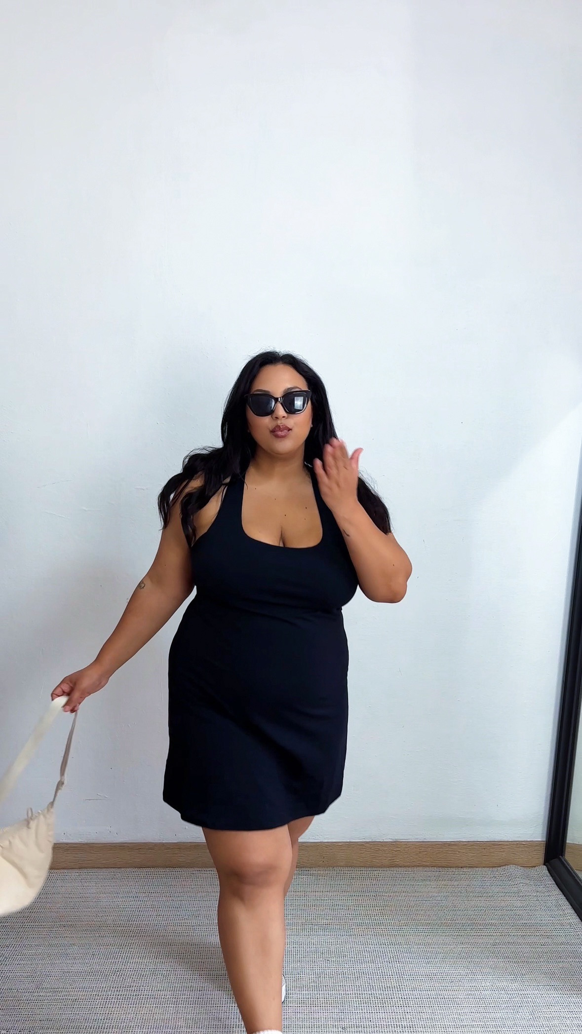 The best active dress for summer: the GLOWMODE Peekaboo Dress! 😍 

• thick, buttery soft fabric
• adjustable straps
• built-in shorts that don’t ride up, and yes… it has pockets! 

#curvydress #chiccasual #elevatedbasics #midsizefashion #summerdress #athleticwear 

#LTKmidsize #LTKcurves #LTKsummer