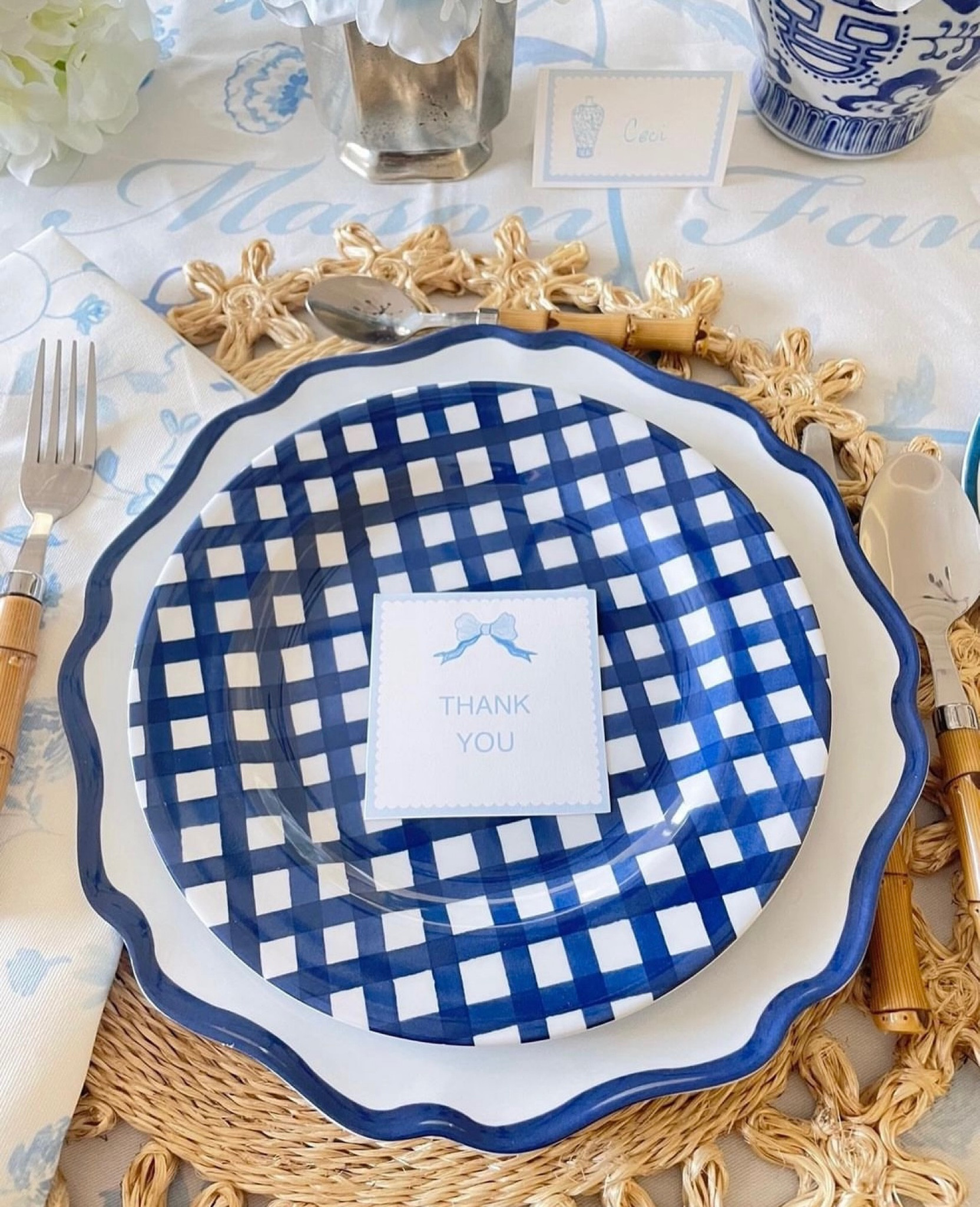 Get dishes with the Black Friday sale right now while they last and use the 20% coupon too! 