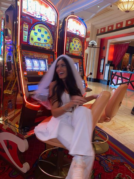 Vega’s Bachelorette - Juicy Couture white tracksuit for the bride 💍🤍

#LTKwedding #LTKparties #LTKfindsunder100