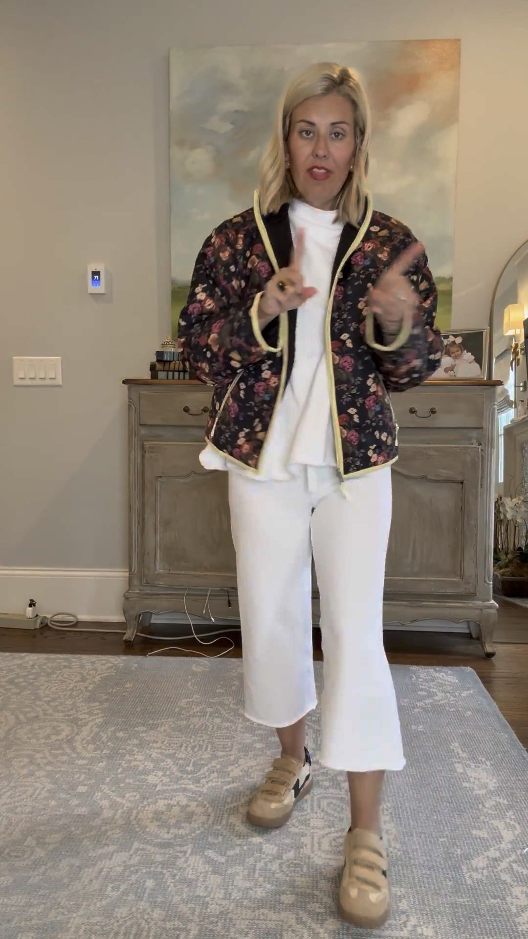 A neutral set with a statement jacket gives you a totally new look. 

Reversible Jacket size xs
White Set size xs
Sneakers size 8 

#LTKOver40 #LTKdayinmylife #LTKmomlife