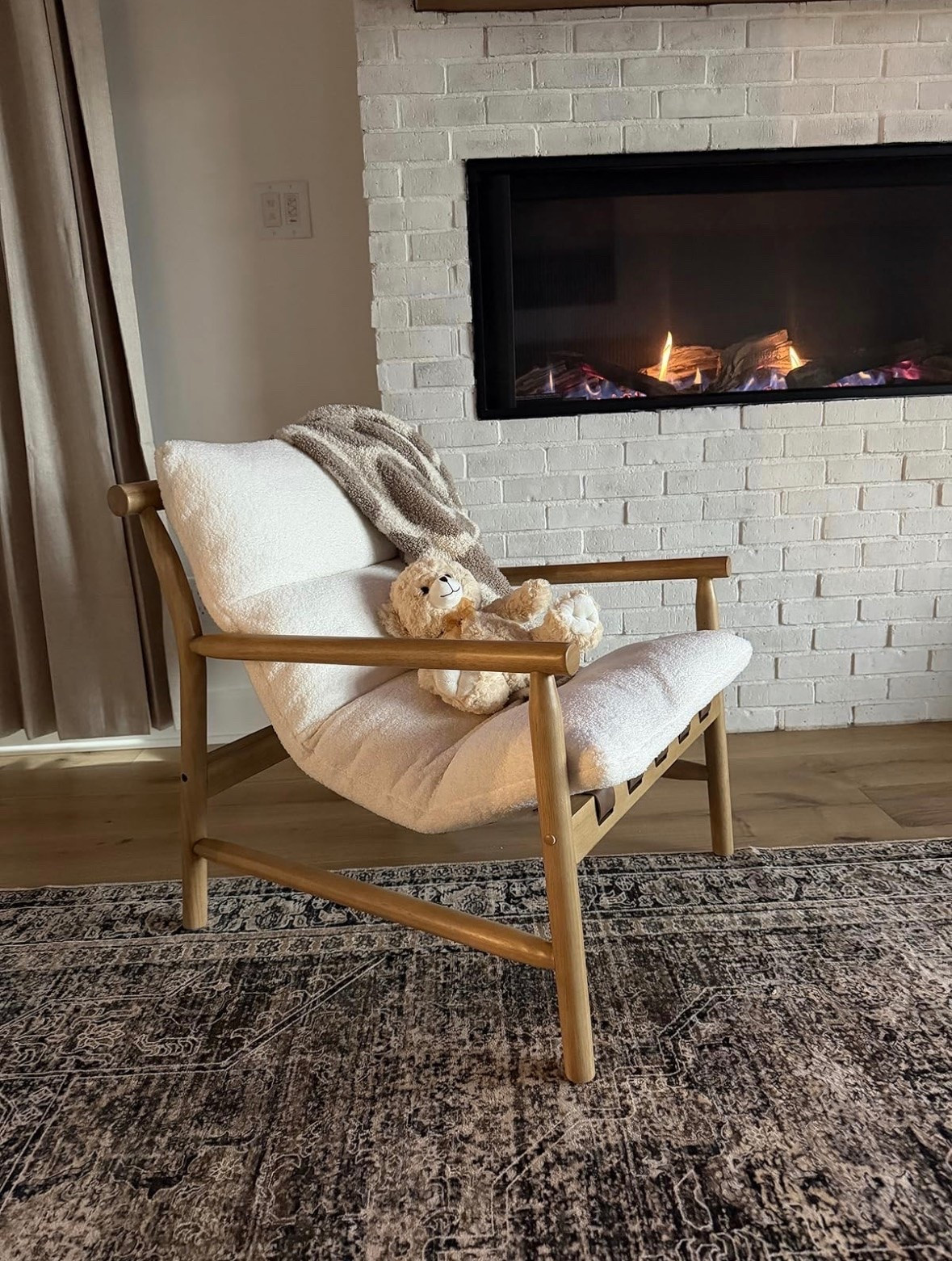 Neutral tones with a bold little twist 🤍✨ This cozy setup featuring a white accent chair, area rug, and a cheetah throw blanket is the perfect mix of minimal + chic with just the right pop of pattern 🐆🤎

It instantly warms up any space while still keeping that clean, curated vibe—obsessed is an understatement! Linked all the pieces below 🛋️✨


#LTKHome #HomeDecorInspo #LivingRoomDesign #NeutralHome #CozyHomeVibes #InteriorStyle #HomeFinds #AmazonHome #AestheticHome

#LTKdayinmylife #LTKHome
