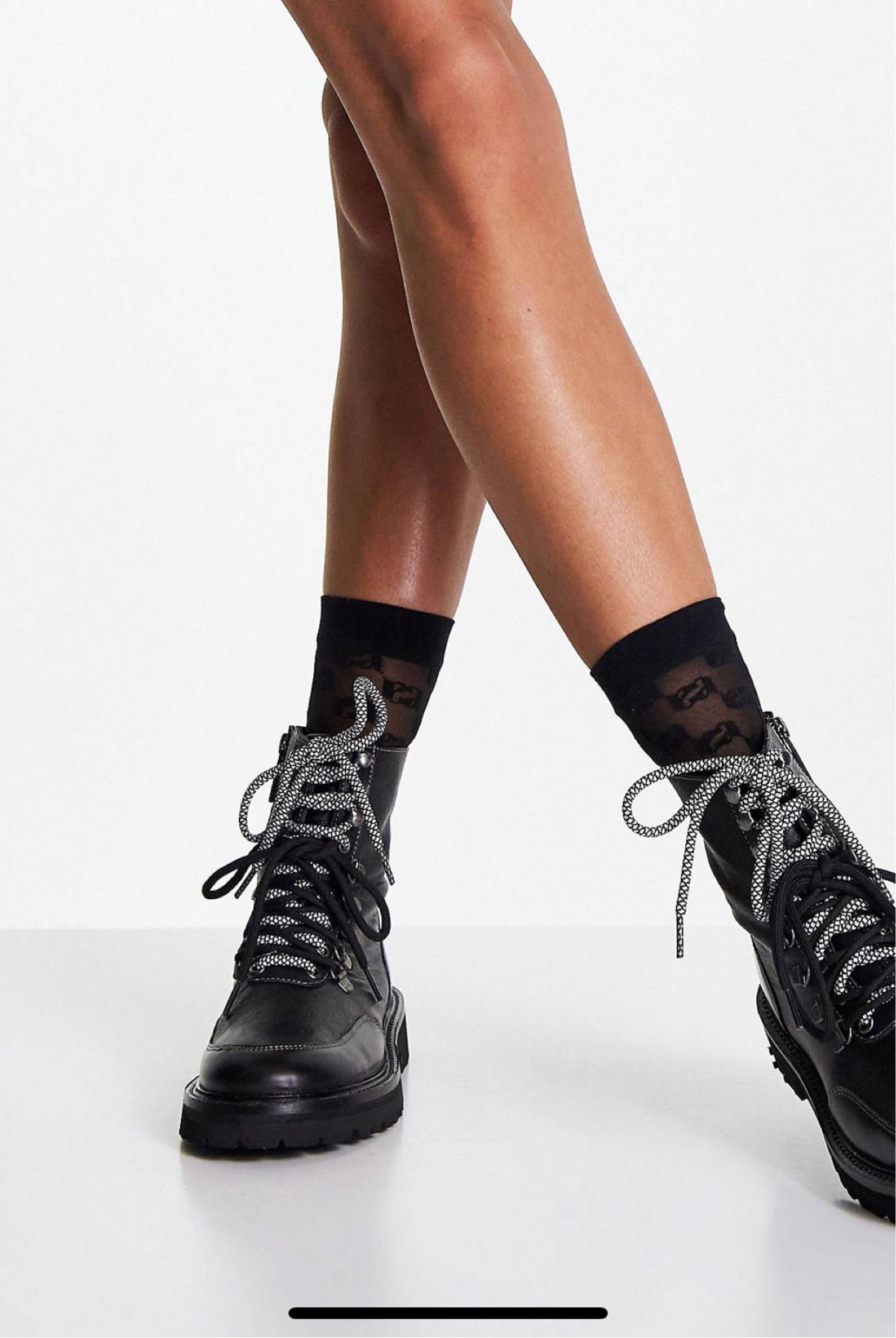 Boots were made for walking Central Park ❄️ 

#LTKGiftGuide #LTKHoliday