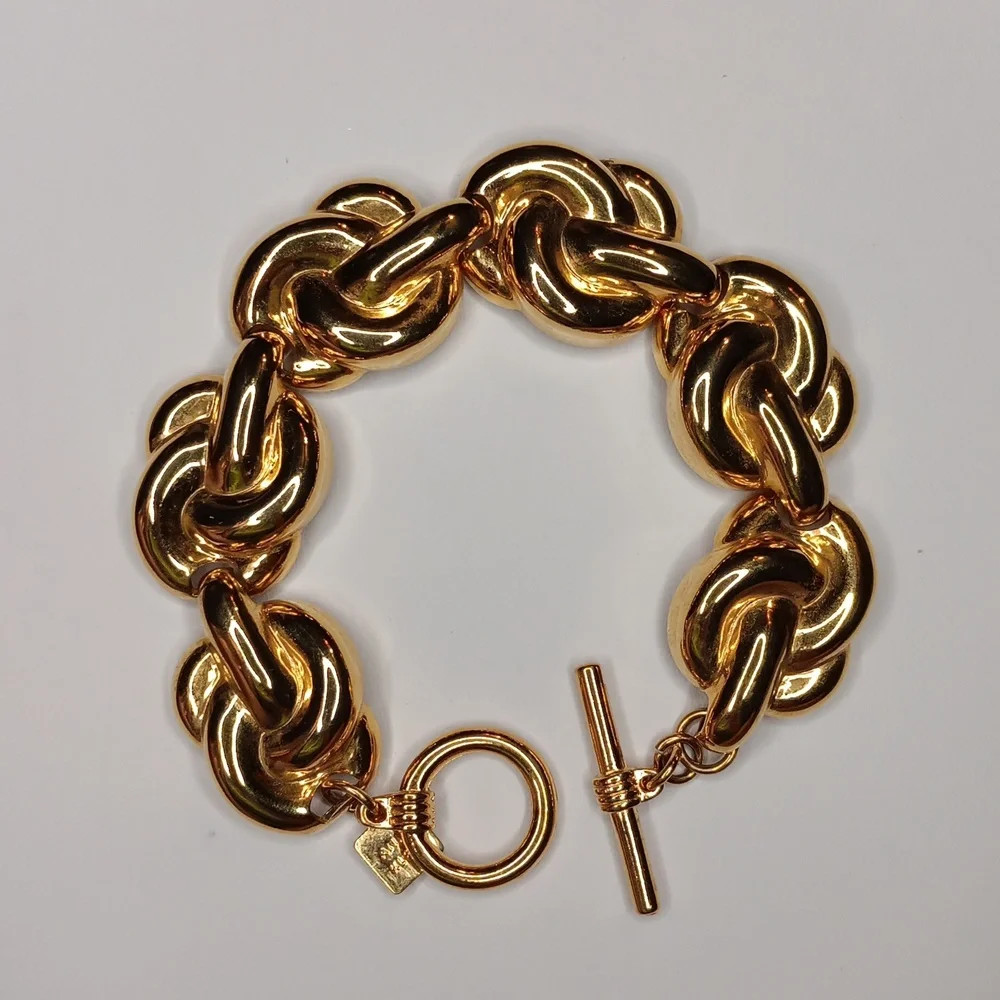 Vintage 1980s gilded knot link chunky bracelet by Anne Klein | Poshmark