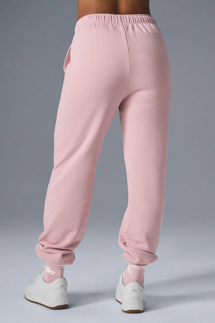 Accolade Sweatpant | Alo Yoga