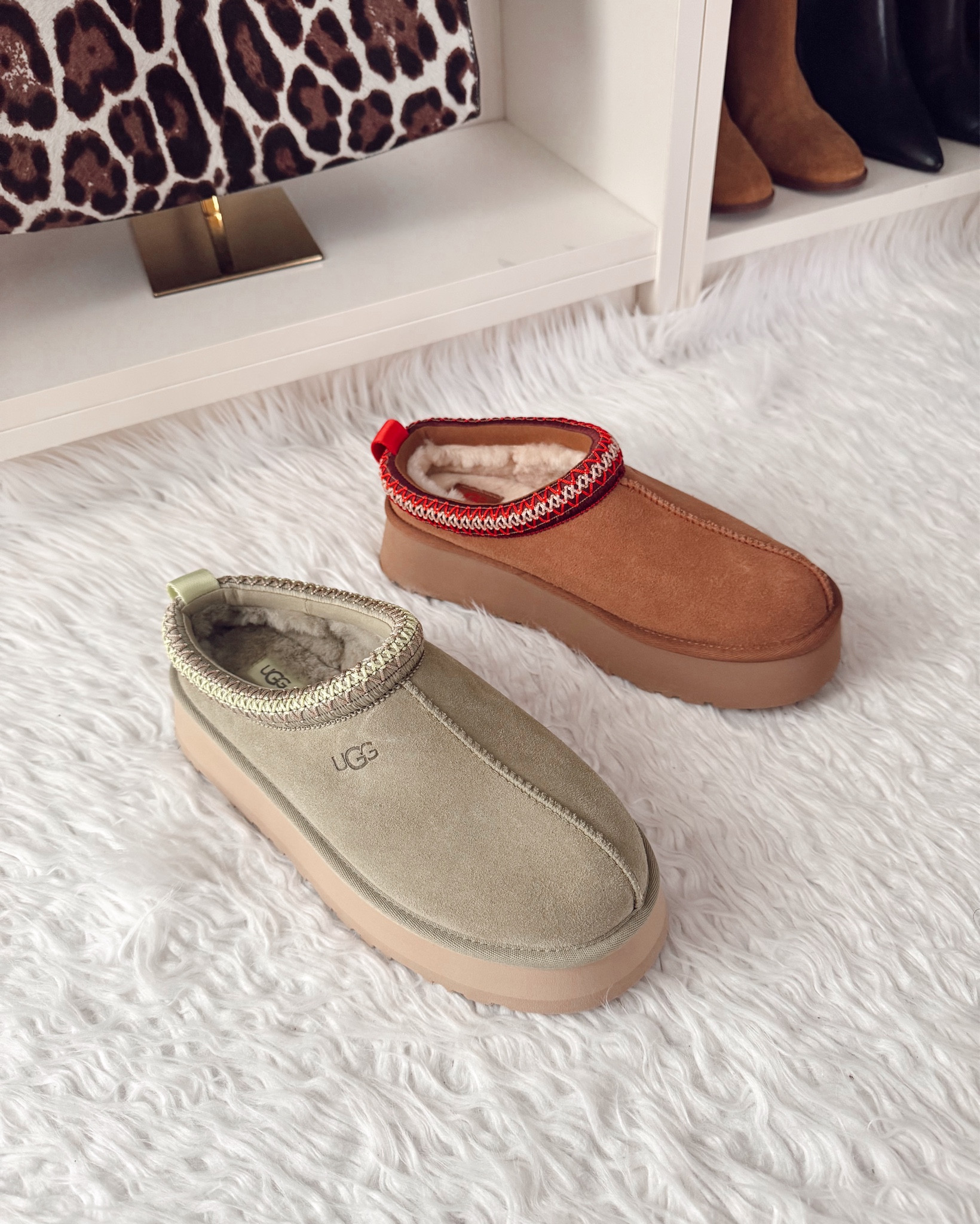 Fall Winter Must have, UGG shoes, Tazz shoes, UGG clogs, brown shoes, fashion trends, fall shoes, winter shoes, comfy shoes, winter accessories, fall styles, everyday shoes, casual shoes, casual fall shoes, shoes trend,

#LTKGiftGuide #LTKShoeCrush #LTKStyleTip