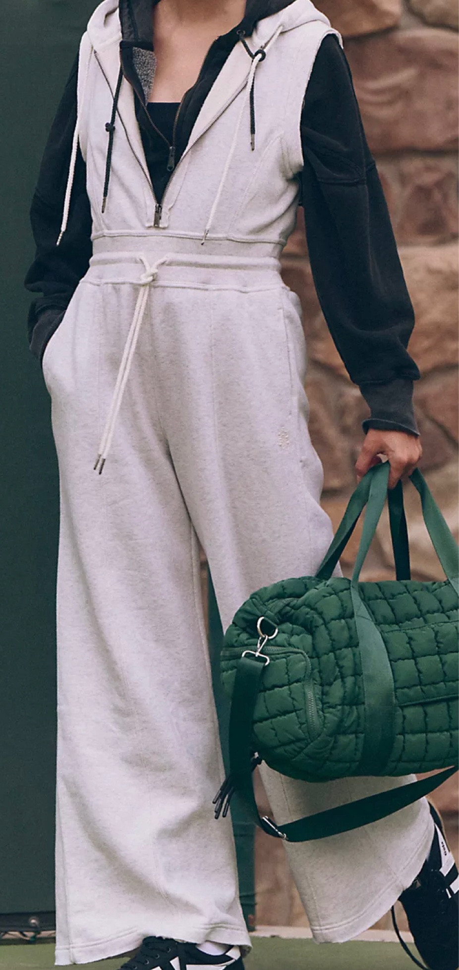 If you’re shopping SALES, here’s what I bought
•••
Free people jumper originally $99 on sale for $50+ an additional 50% off at check out making it around $25!!!!!

#LTKSeasonal #LTKSaleAlert #LTKActive