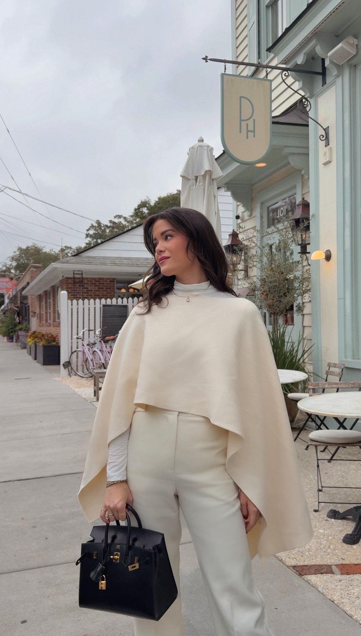 Today’s winter white outfit 🤍❄️