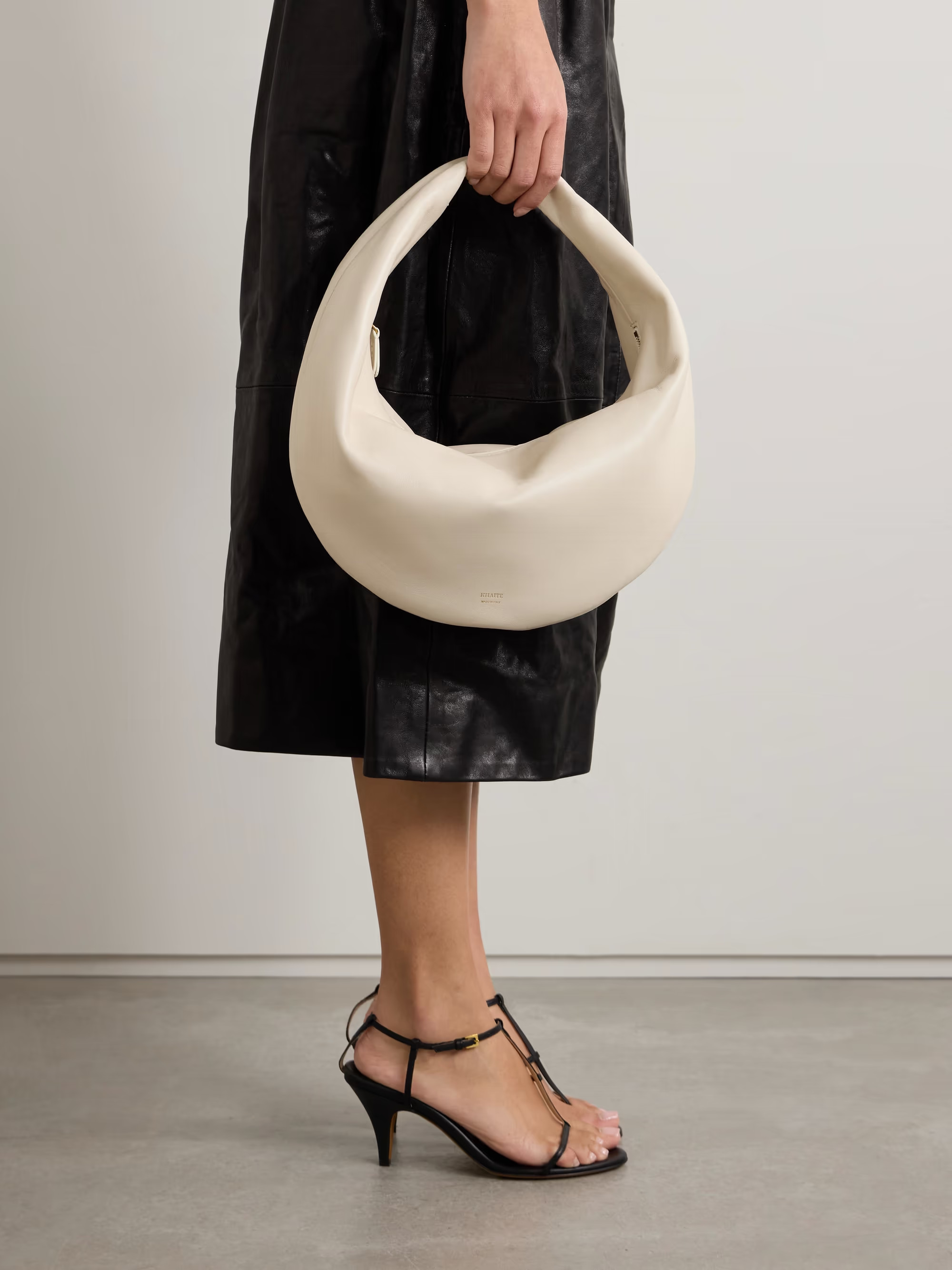 Olivia medium leather tote | NET-A-PORTER (US)
