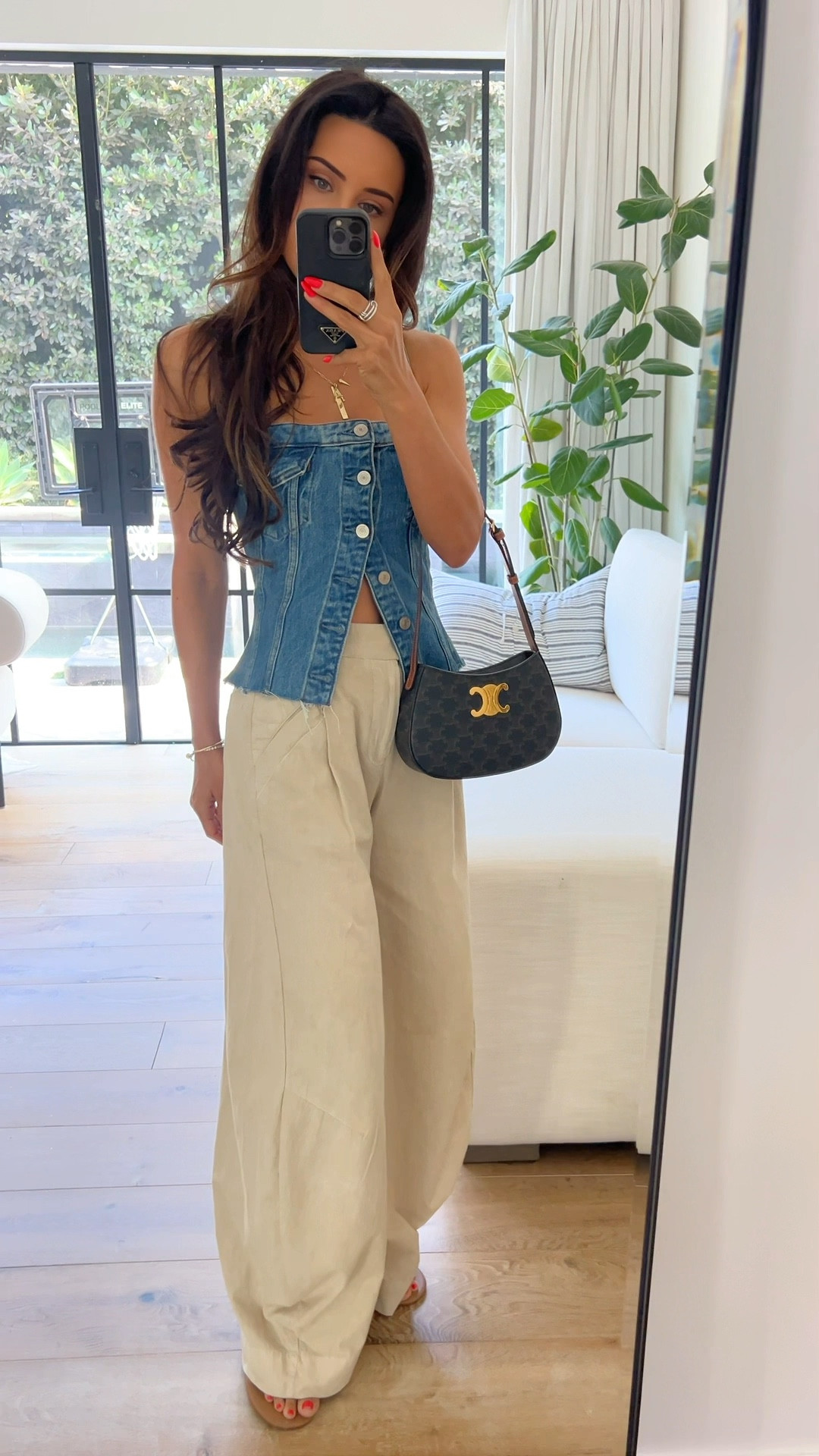 Casual cute for brunch- love these balloon hem pants! They so comfy and comfortable and wearing an Xs