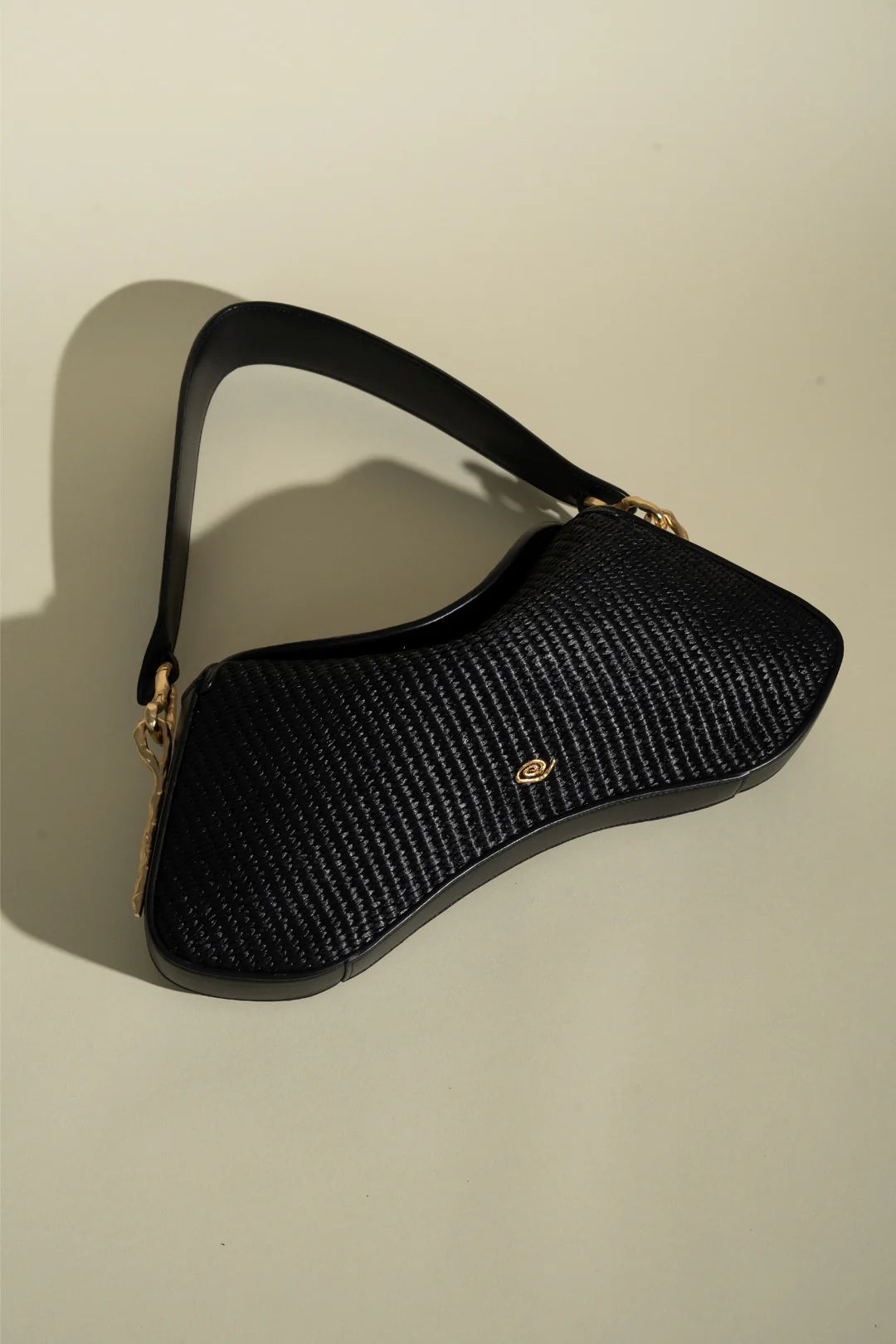 Deia Shoulder Bag - Black Raffia | COUPER