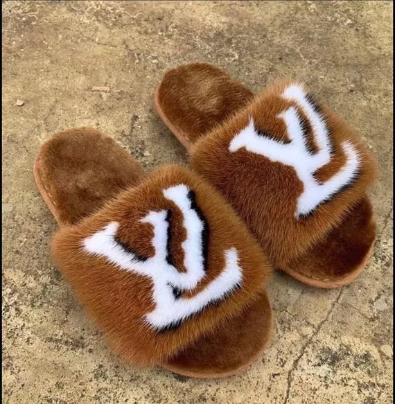 Louis Vuitton Fur Slipper 