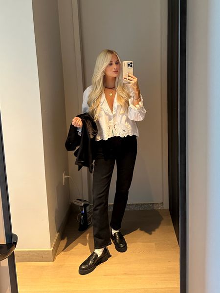 What I wore in NYC for a day of meetings - Wearing a size small on top, 26 in jeans, shoes are tts! #kathleenpost #newyorkfashion #falloutfits

#LTKtravel #LTKSeasonal #LTKstyletip