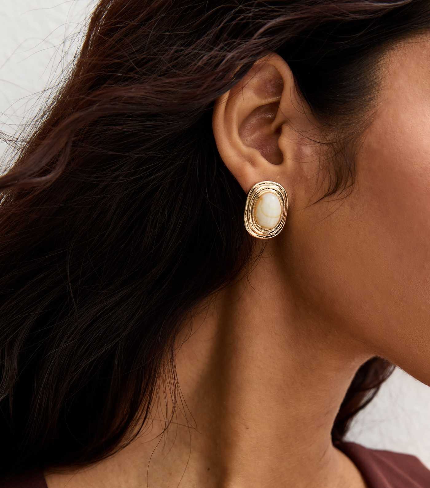 Gold Tone Oval Cream Centre Earrings | New Look | New Look (UK)