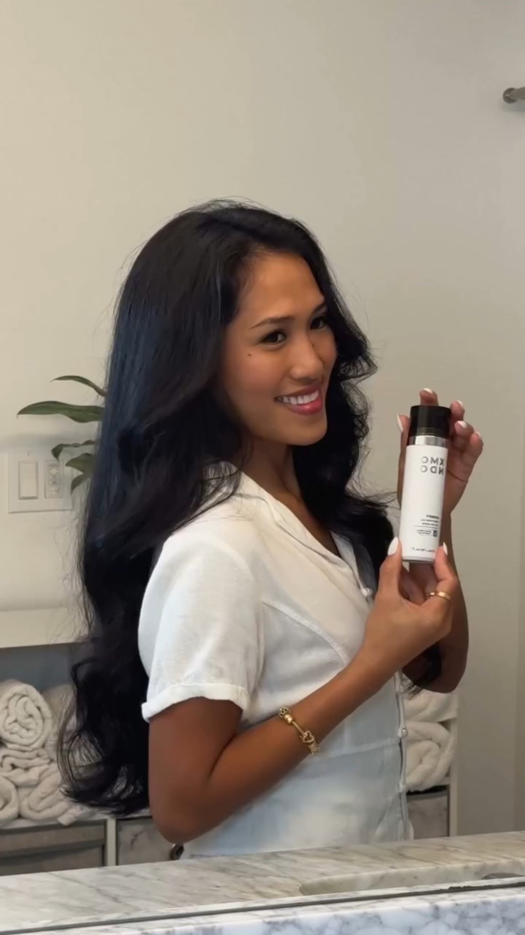 Smooth, shiny, obsessed. 
Hydrify Smoothing Oil by @xmondohair 
Use code EDLYN for 15% off. xx

Gifted by xmondo

#hair