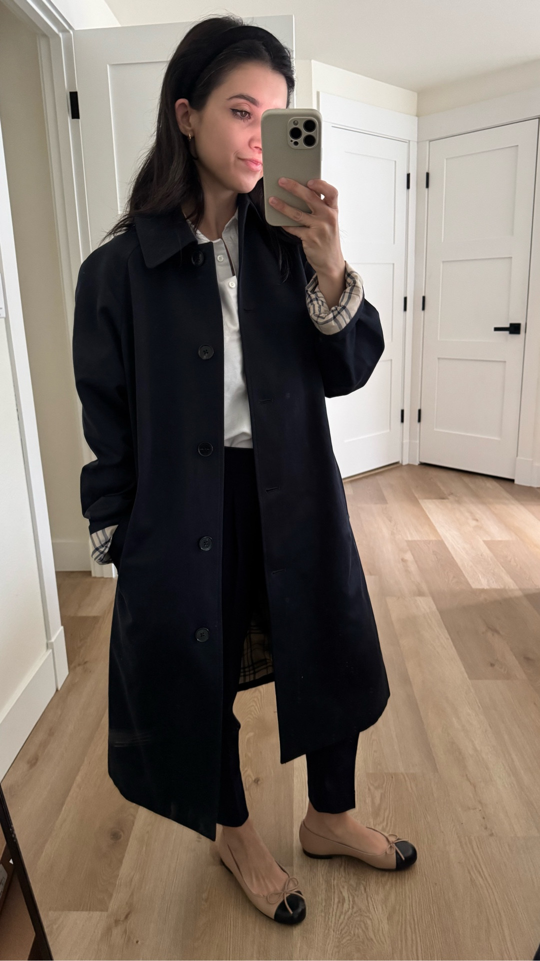 Aritzia regent jacket- wearing XXS 
Trouser are old Aritzia cohen pant (link similar styles) 
Oxford shirt I’m wearing in XXS! 

#LTKPetite #LTKootd