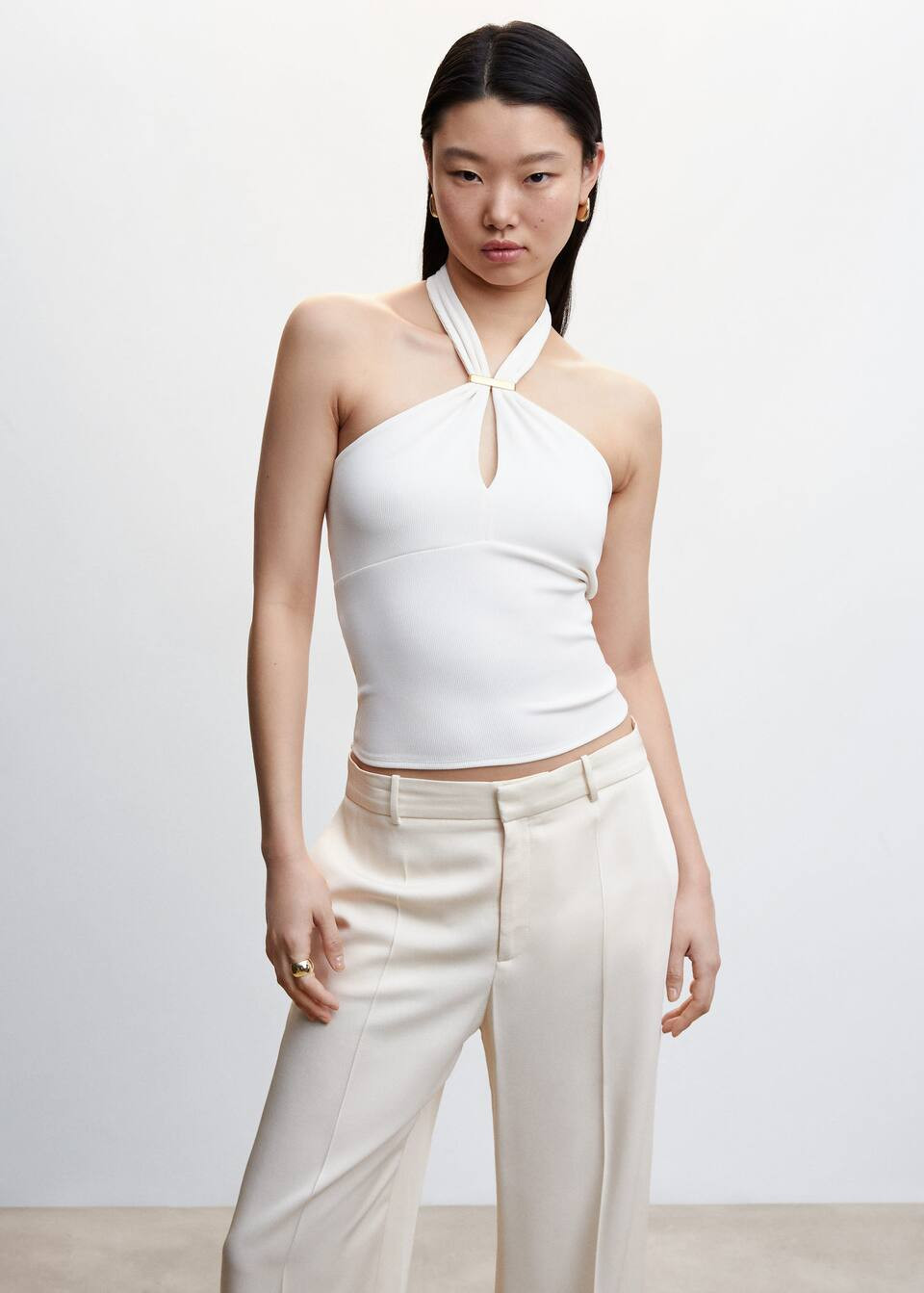T-shirts and tops for Women 2023 | Mango United Kingdom | MANGO (UK)
