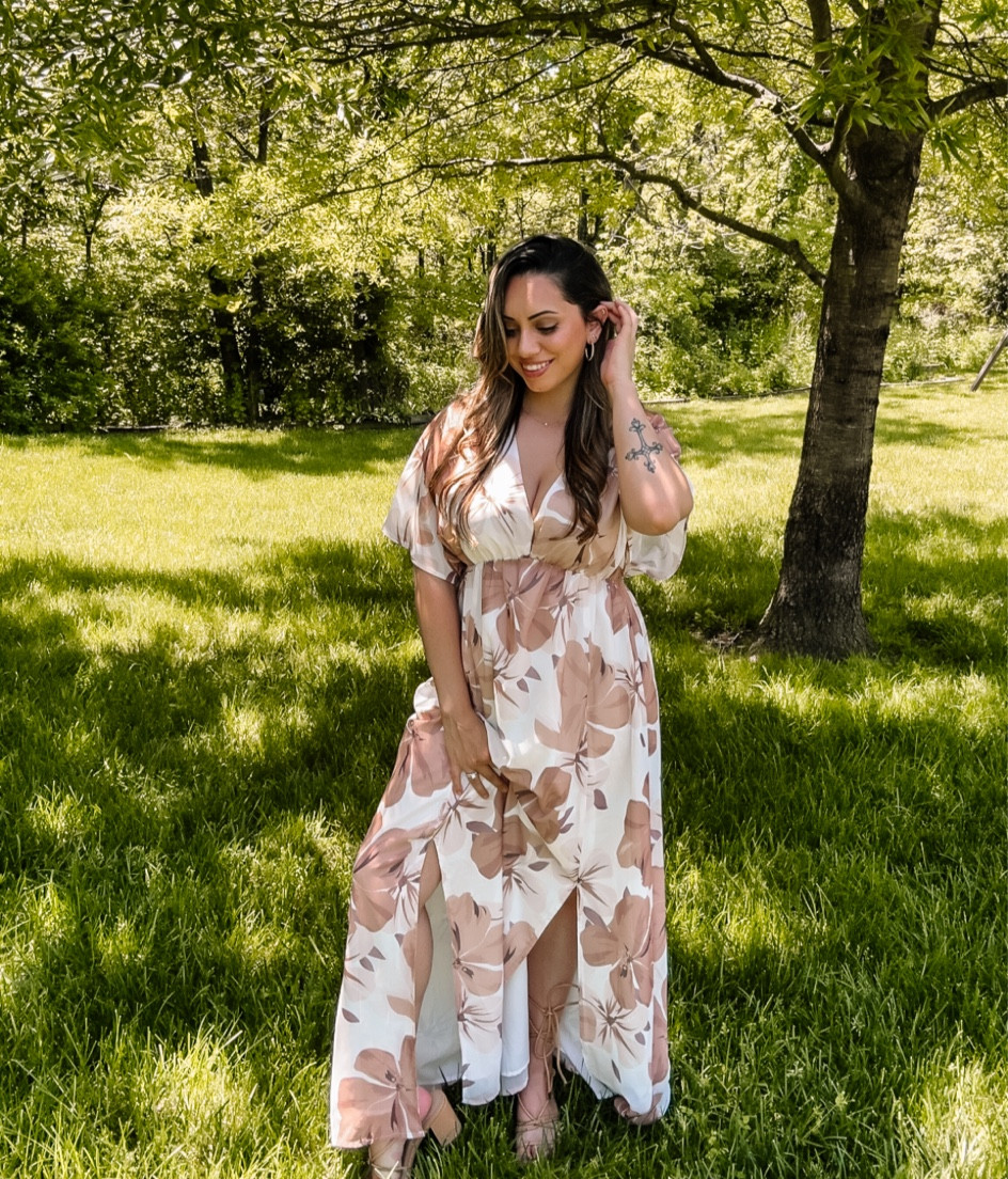 The perfect brunch dress 🥂 it’s also bump and breastfeeding friendly 😉

#LTKunder100 #LTKbump #LTKstyletip