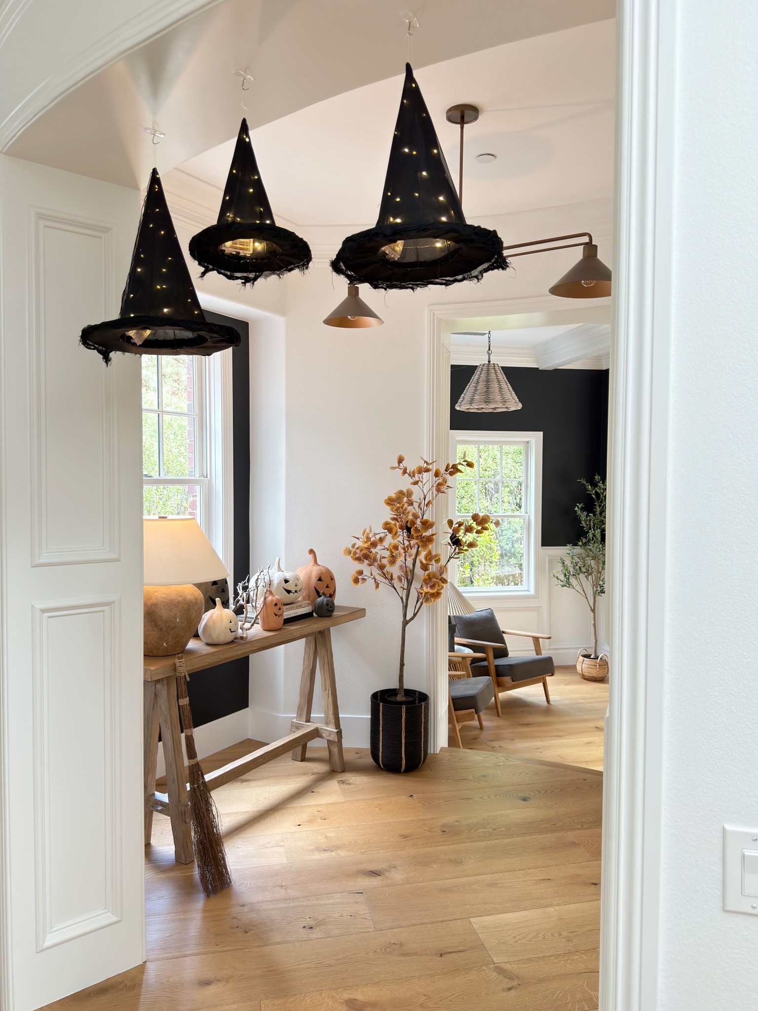 Halloween Decor 

#LTKHome #LTKHoliday #LTKHalloween