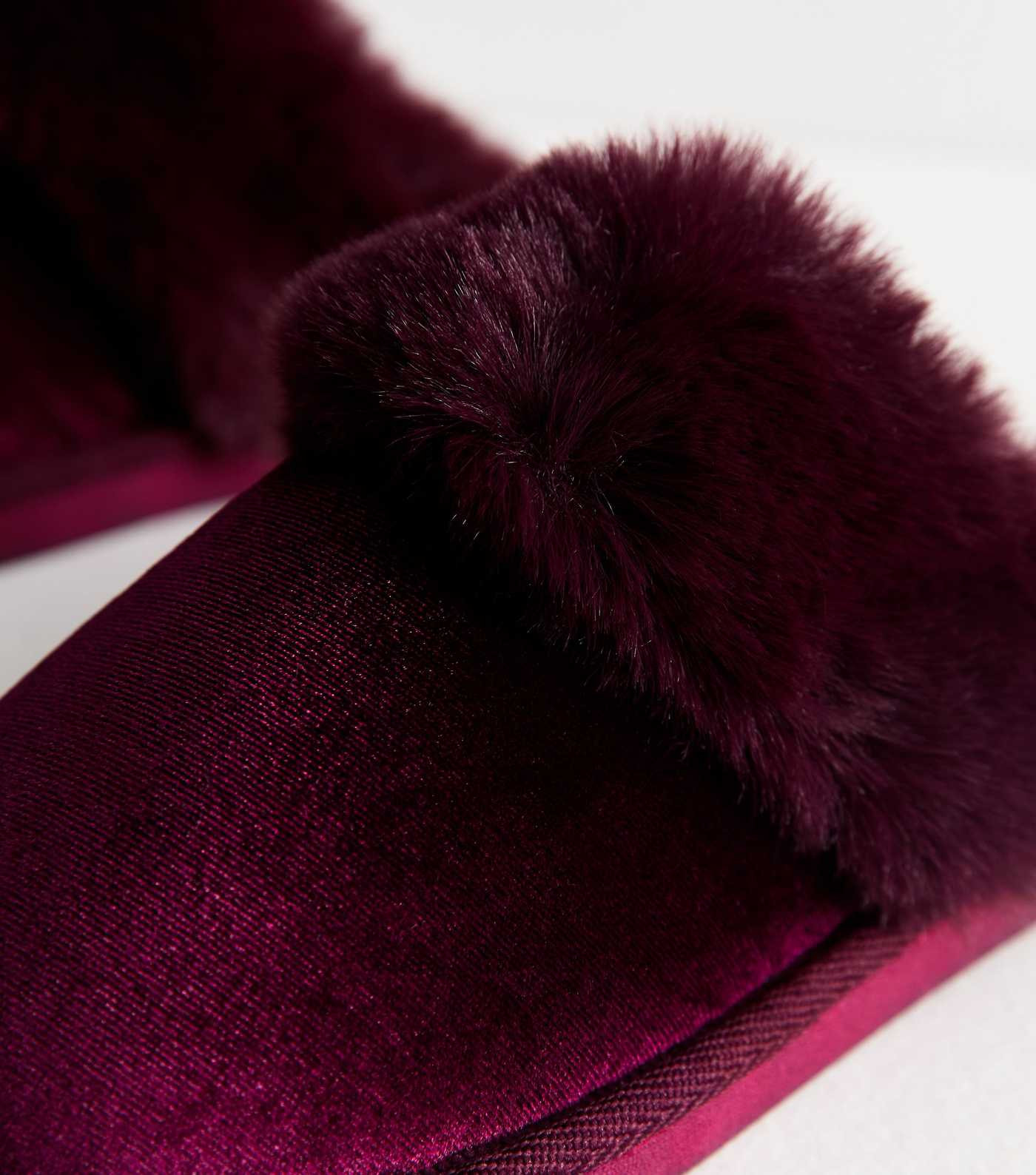Dark Burgundy Velvet Faux Fur Trim Slippers | New Look | New Look (UK)