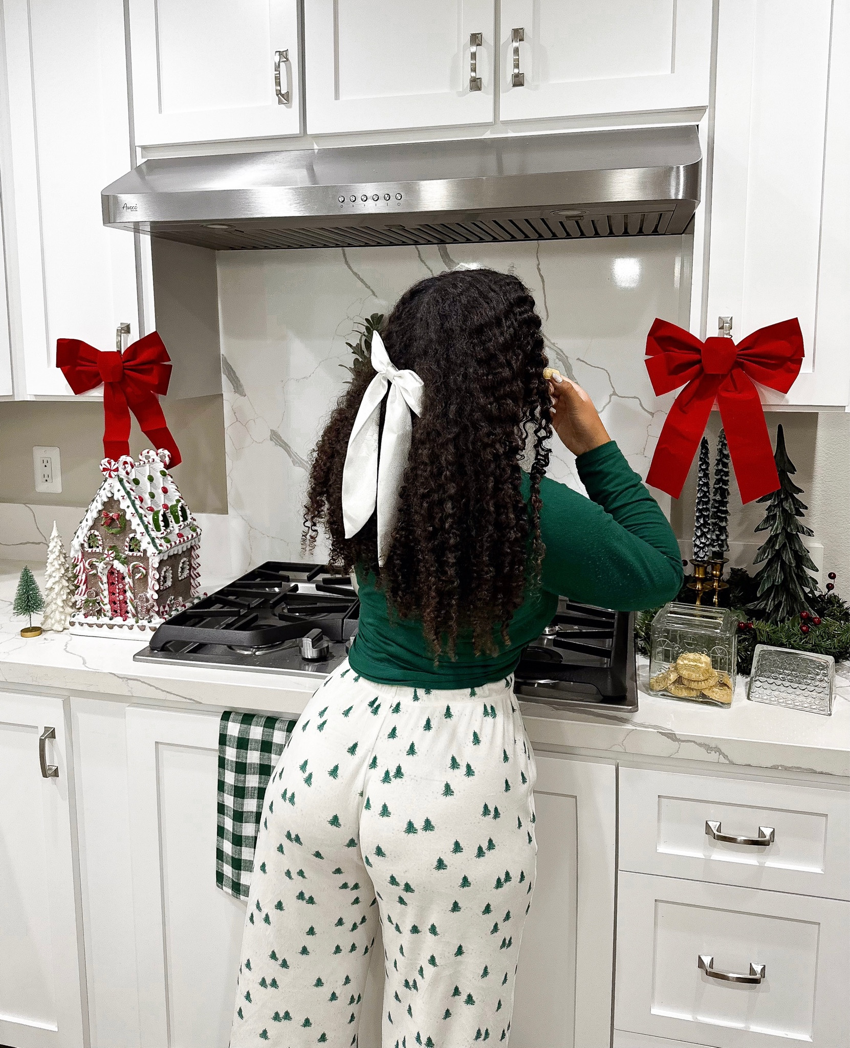 I’m wearing a medium for a loose fit!!

Christmas pajamas
comfy christmas pjs
target pajamas


Sale #LTKHolida

#LTKHoliday #LTKGiftGuide #LTKCyberWeek