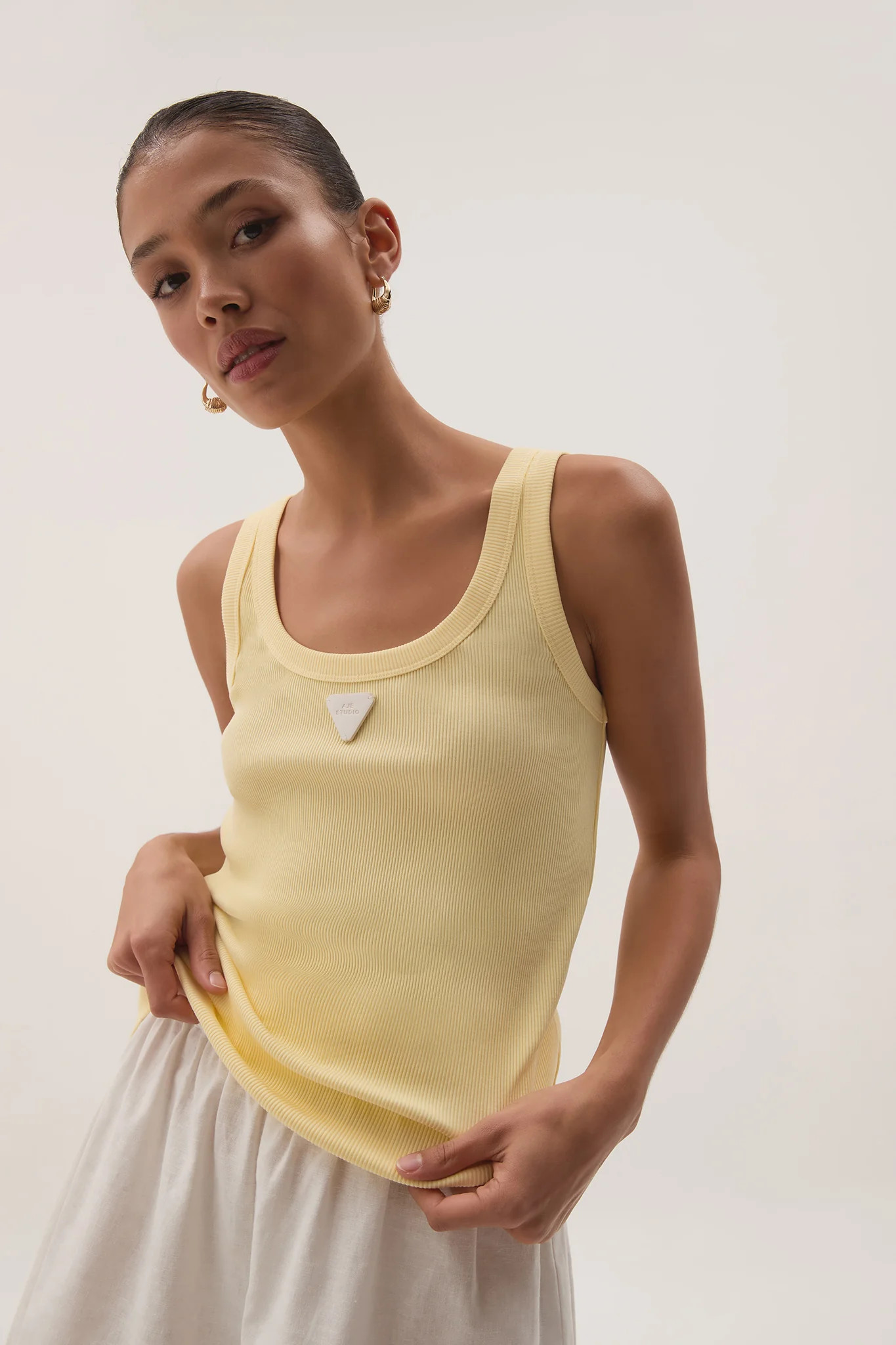 Cowrie Scoop Tank
  
    $59.00
    
  
      
      Buy now from $14.75 per fortnight | aje. (Australia and New Zealand)