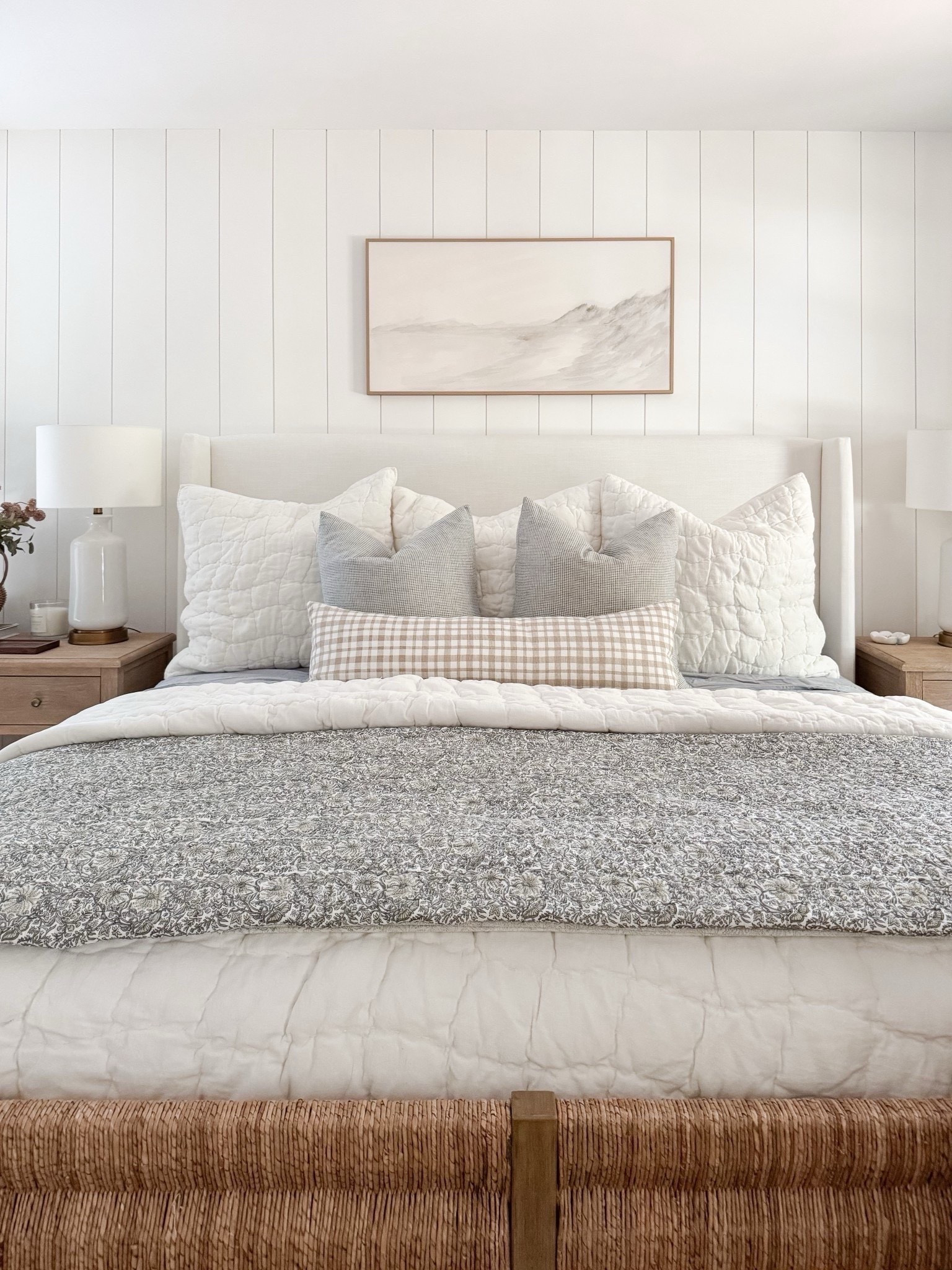 Spring bedding 

Modern coastal bedroom  Neutral bedroom  Amazon bedding  rug  nightstands  wall art  throw pillows  Bedroom 

 Home inspo  Seasonal decor  Seasonal home inspo  sherricalnan  sherricalnanhome

#LTKHome #LTKSaleAlert