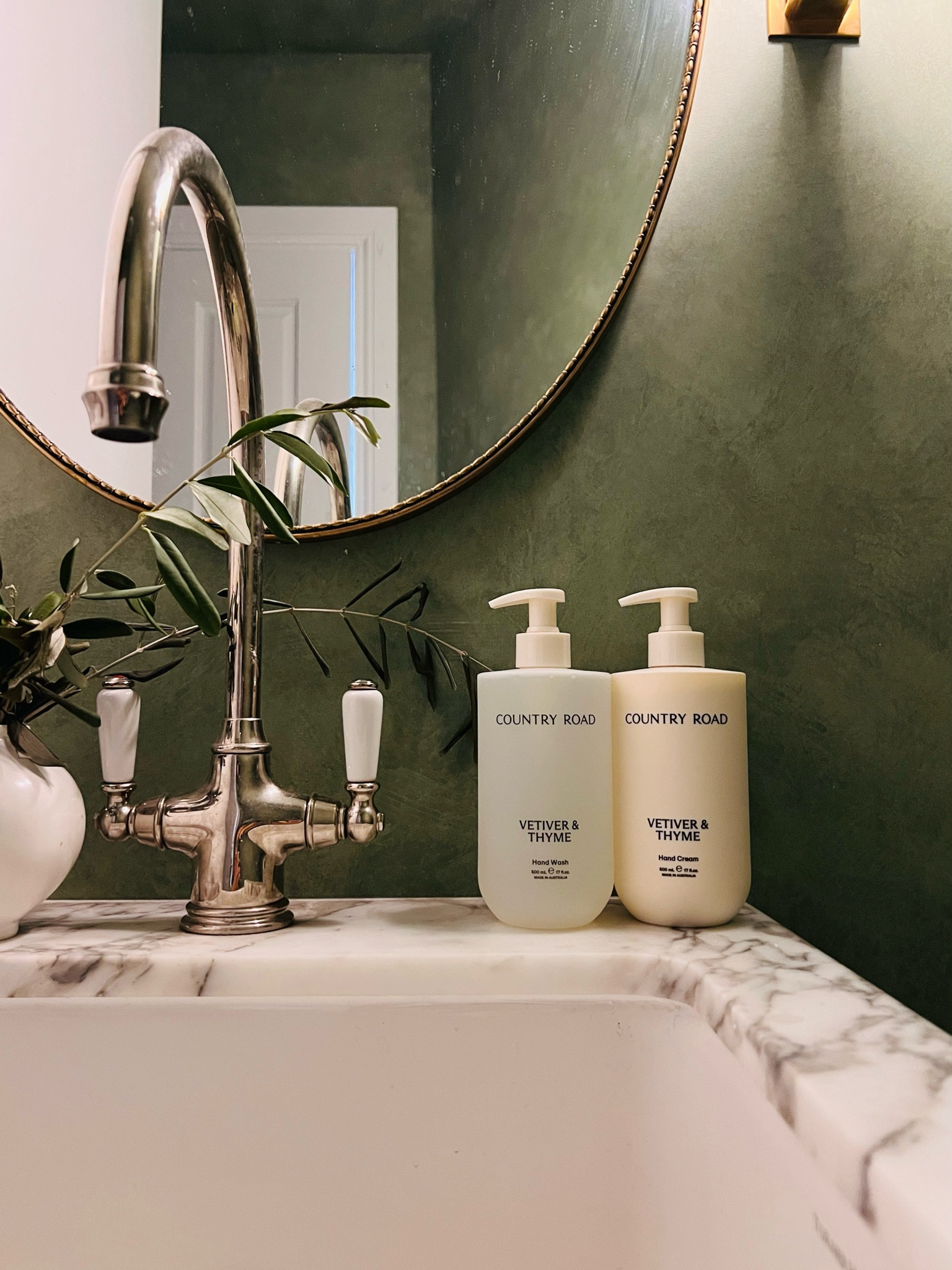 Love Country Road’s new scent range. Vetiver & Thyme is my favourite!