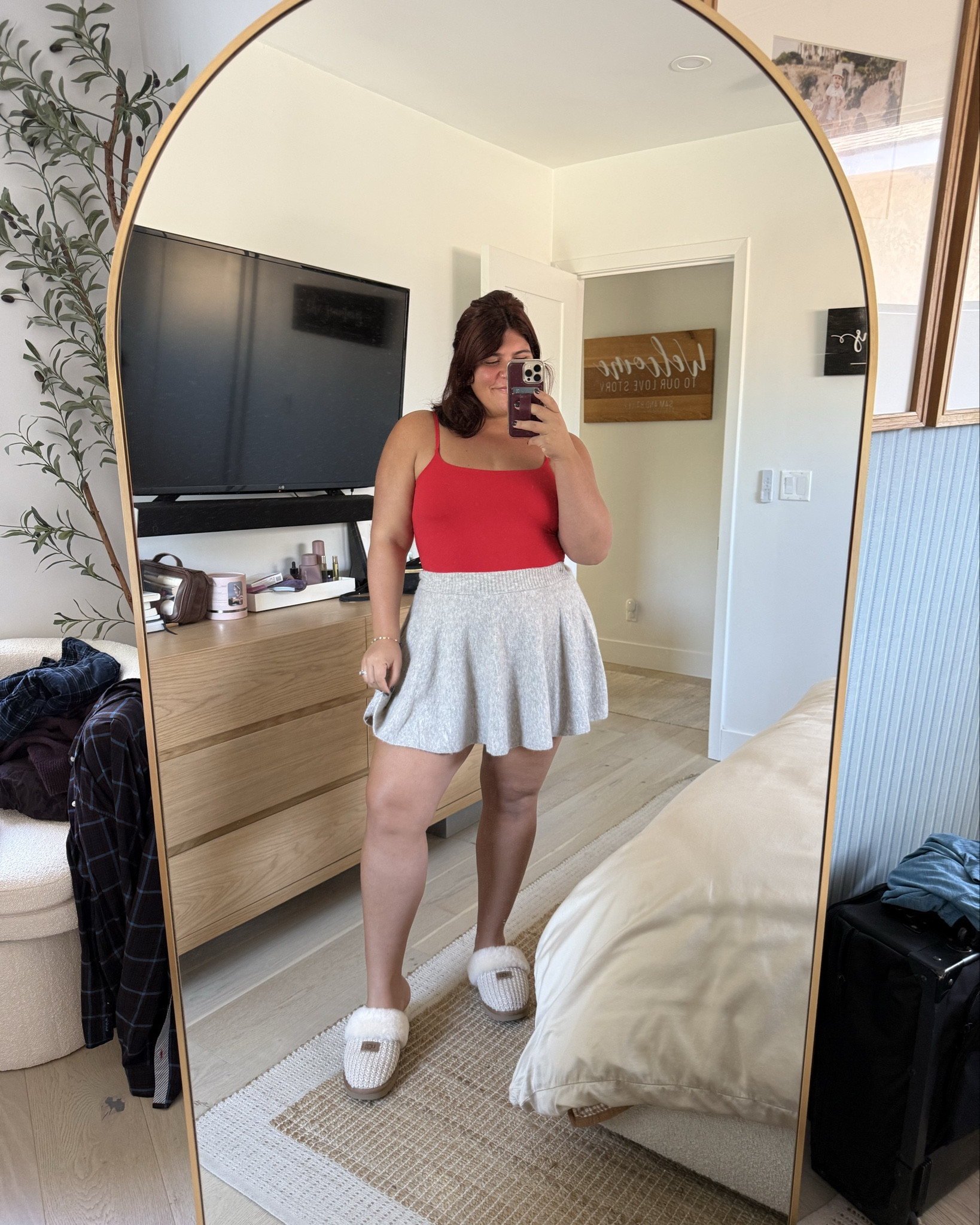 cozy Sunday decorating fit! ❤️🎄 both pieces on sale

tank sizing L
skirt sizing L
slipper sizing 10

#LTKHoliday #LTKSaleAlert #LTKSeasonal