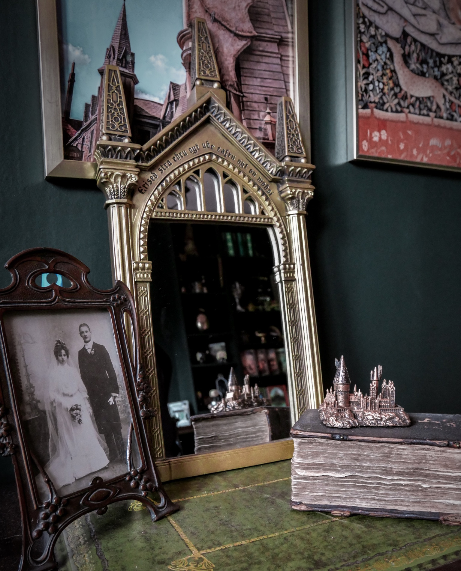 Harry Potter Mirror of Erised

#LTKGiftGuide #LTKhome