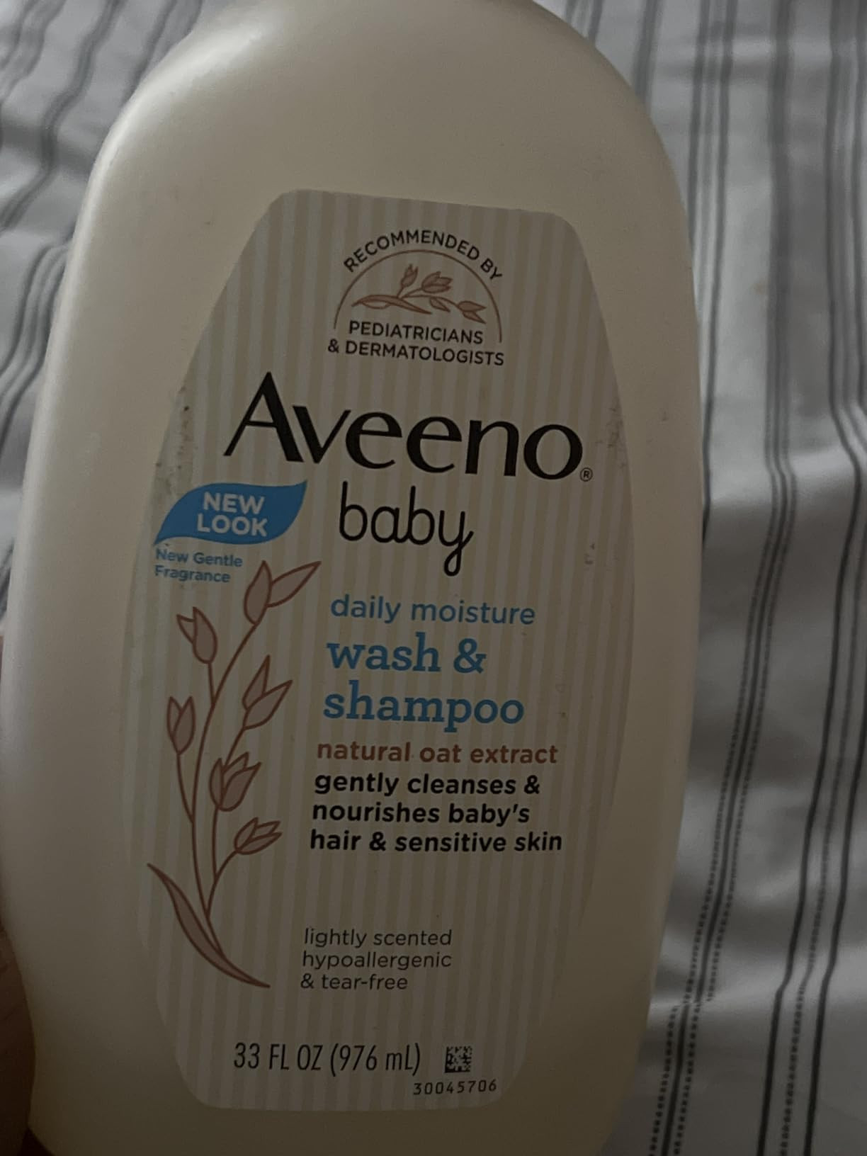 Aveeno Baby Wash & Shampoo For Hair & Body, Tear-Free, Fresh, 8 Oz | Amazon (US)
