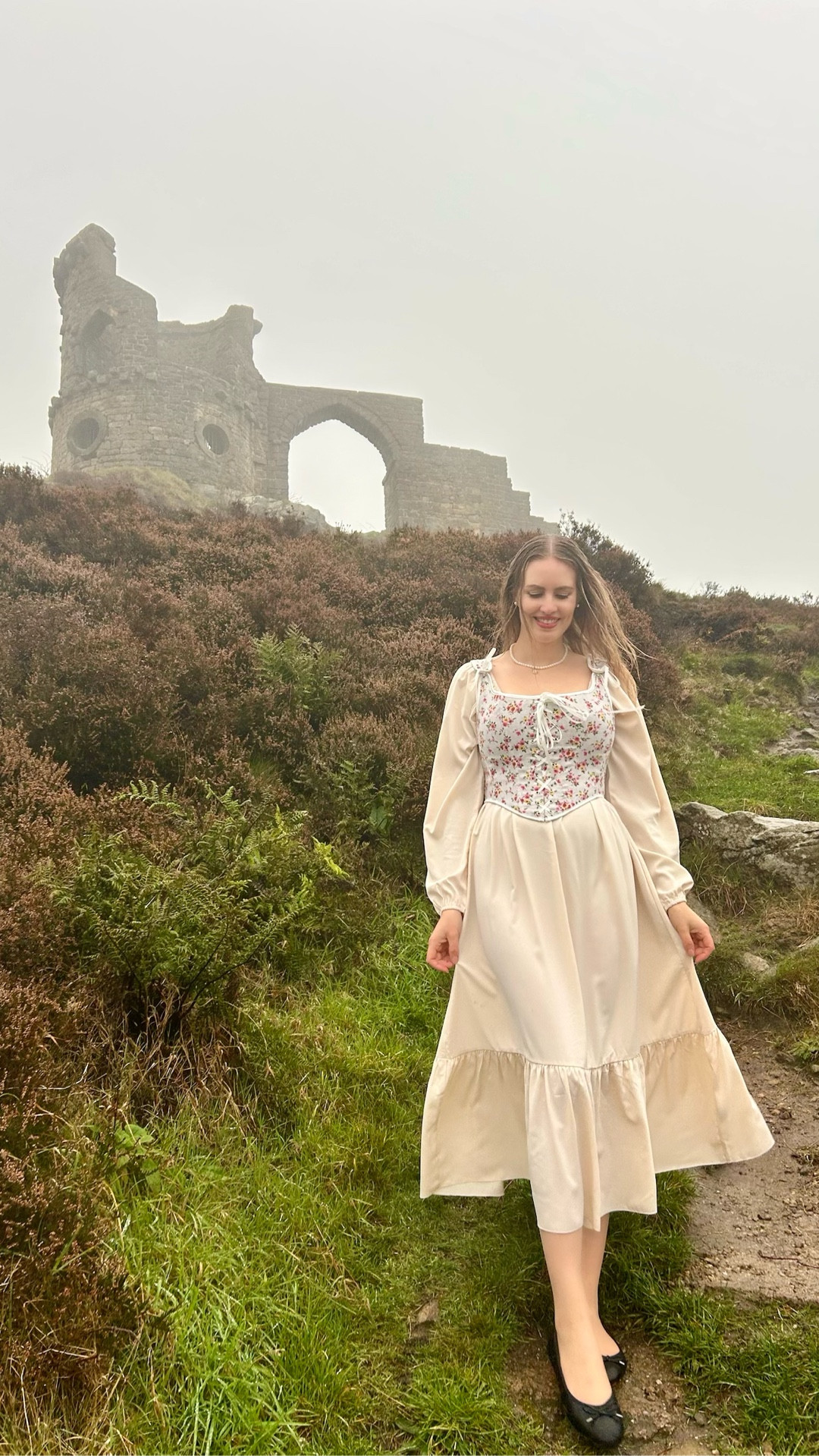 Once upon a time 🏰🥀

Renaissance style dress & corset by @retrorobe AD 

#castle #england #medieval #medievaltimes #history #historic #renaissance #culture #fashionblogger #fashionstyle #styleinspiration #outfitinspiration #fashion #style #autumn #autumnfashion #autumnstyle #autumnvibes #vintage #vintagefashion #vintagestyle #vintageaesthetic #vintageoutfit #parisian #parisianstyle #retro #retrofashion #nature #自然 #时尚

#LTKautumn #LTKdresses #LTKtravel